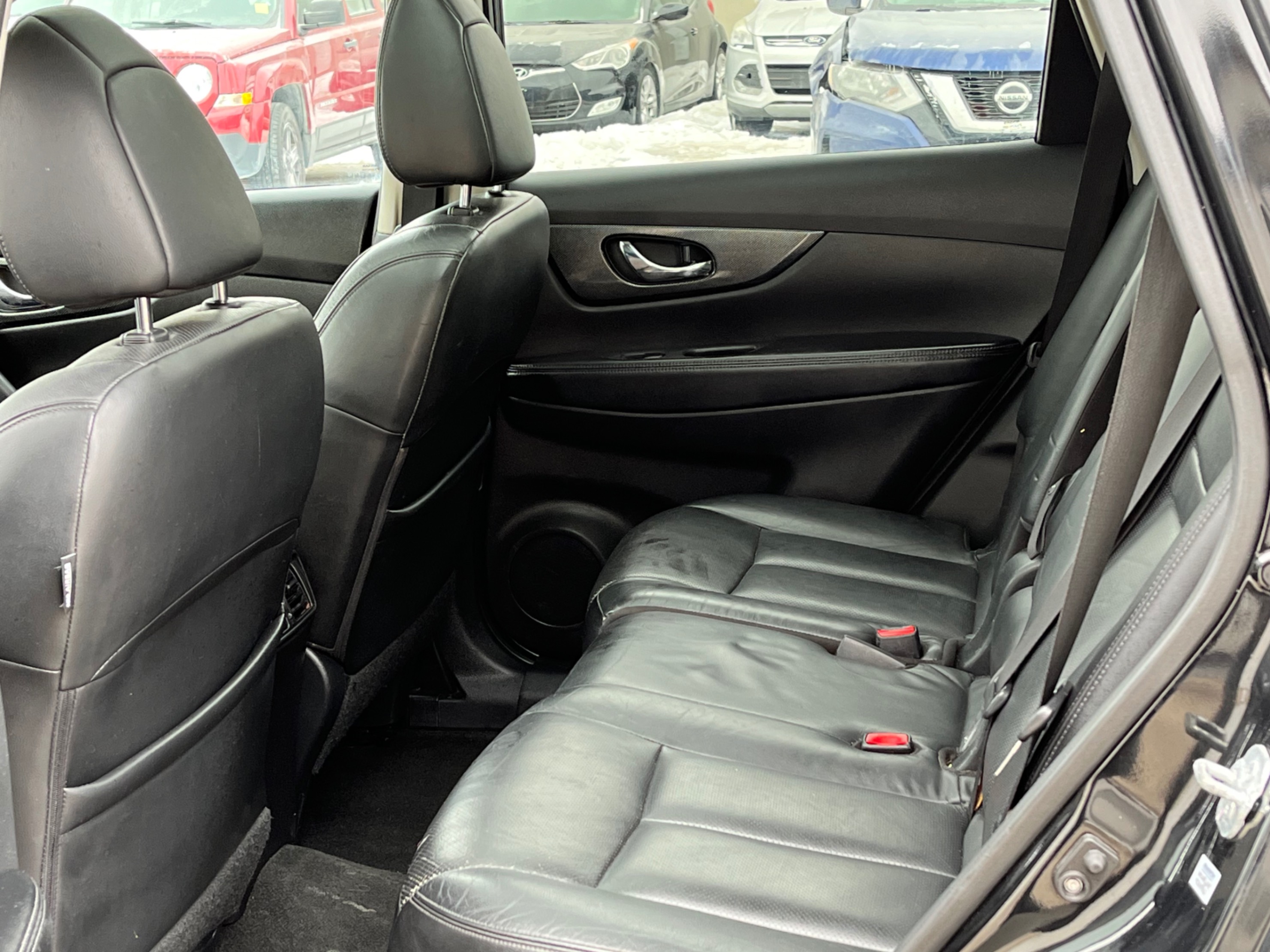 /gundhu/2015-Nissan-Rogue-649879032954233.jpg