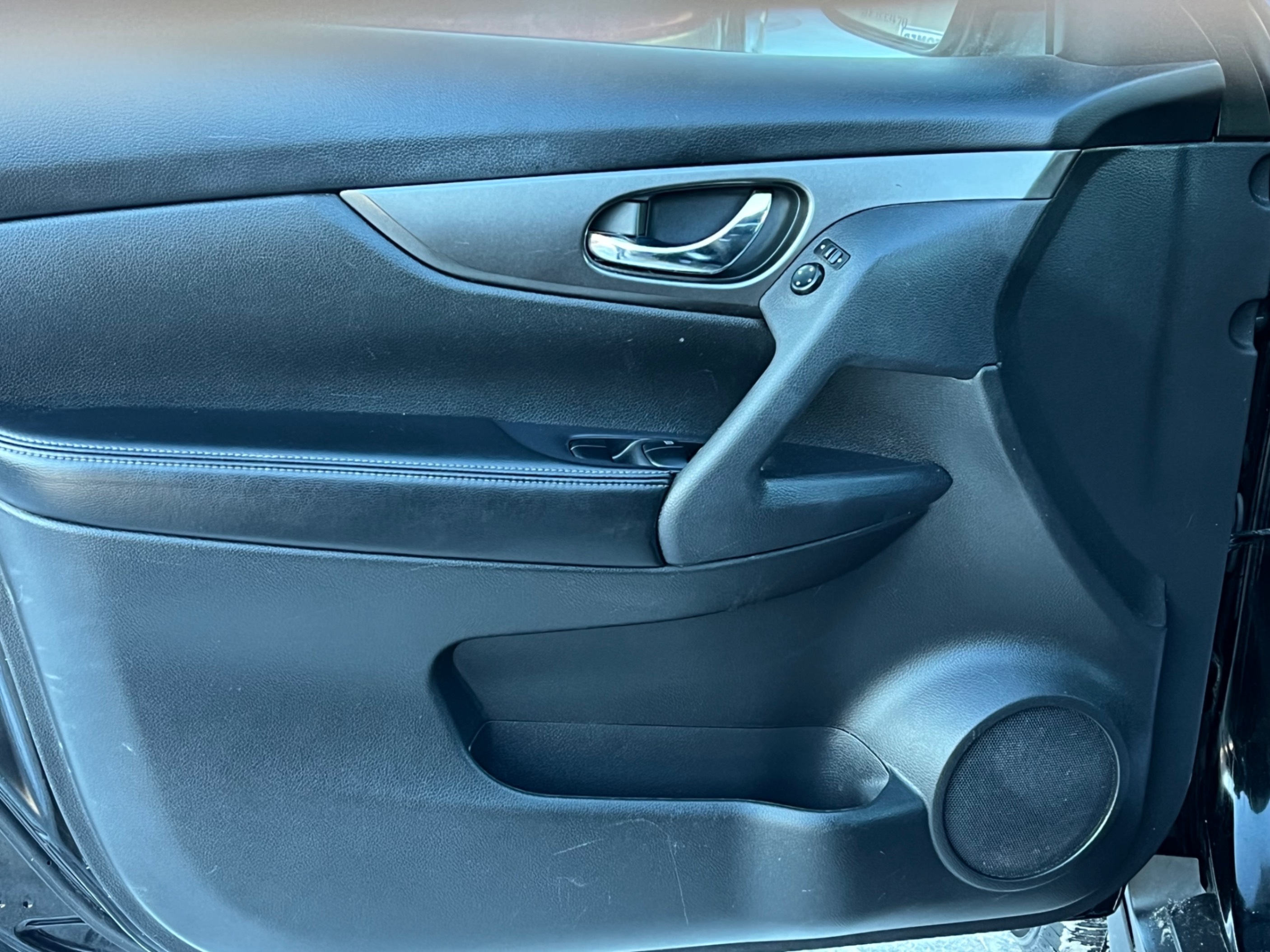 /gundhu/2015-Nissan-Rogue-8726007608002269.jpg