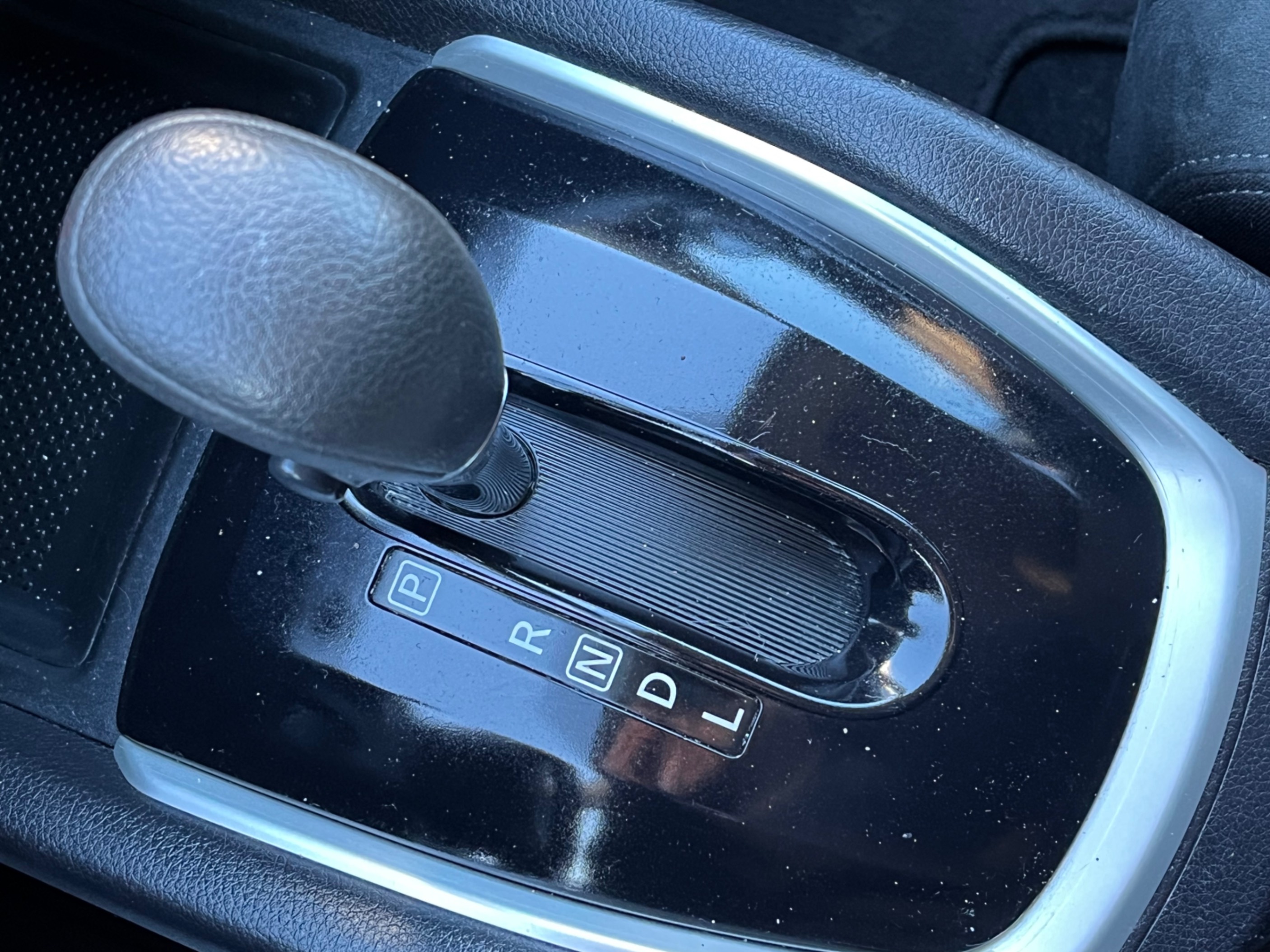 /gundhu/2015-Nissan-Rogue-9401490099520613.jpg
