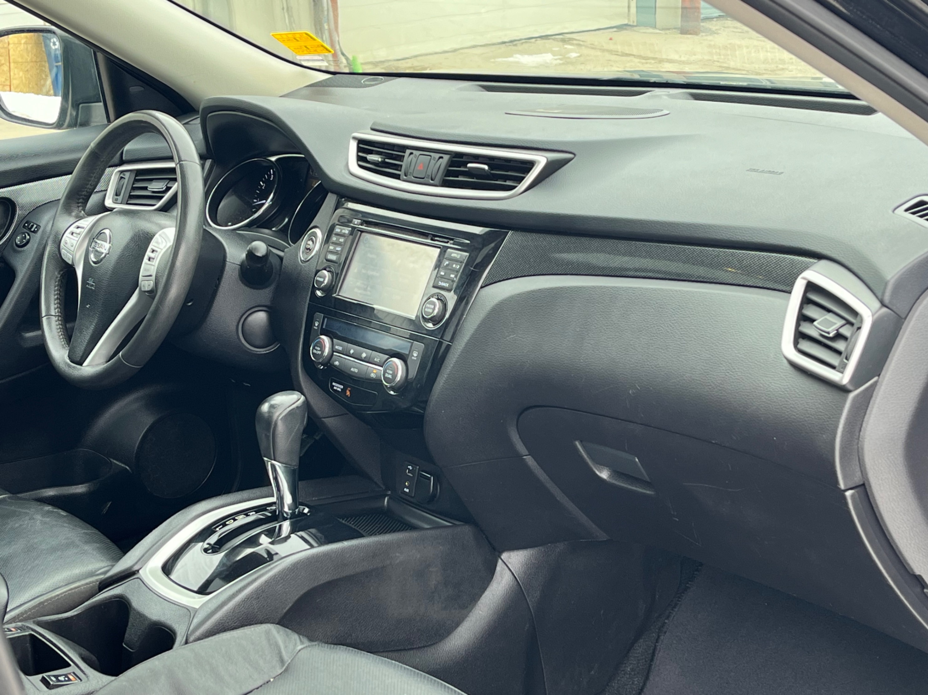 /gundhu/2015-Nissan-Rogue-9540513367664425.jpg
