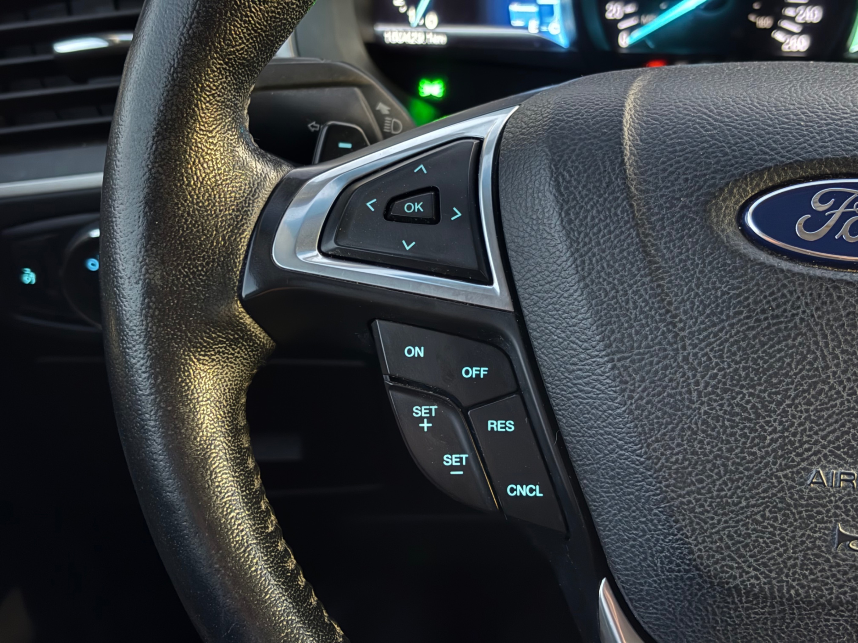 /gundhu/2016-Ford-Edge-5854643801191597.jpg