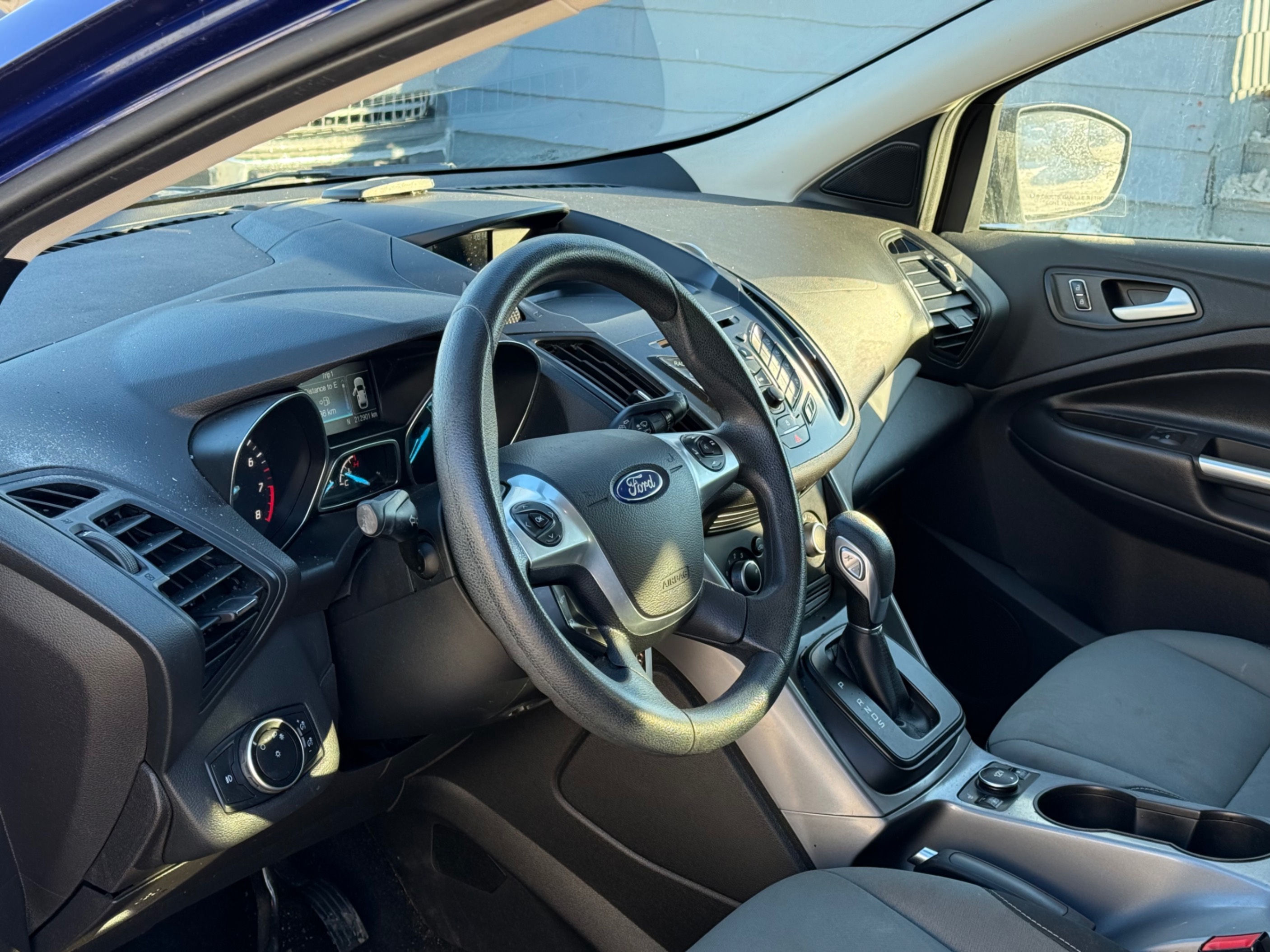 /gundhu/2016-Ford-Escape-19822994687306594.jpg