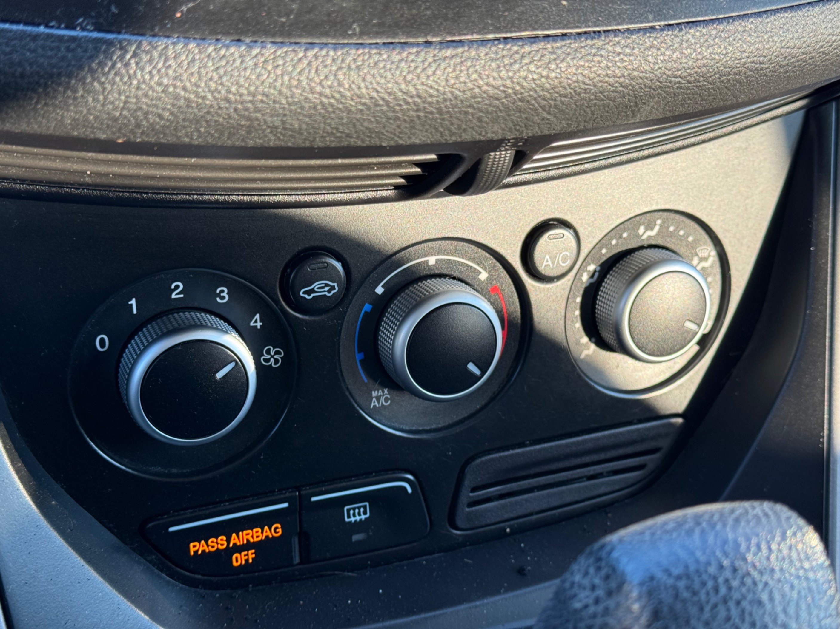 /gundhu/2016-Ford-Escape-8867434398711529.jpg