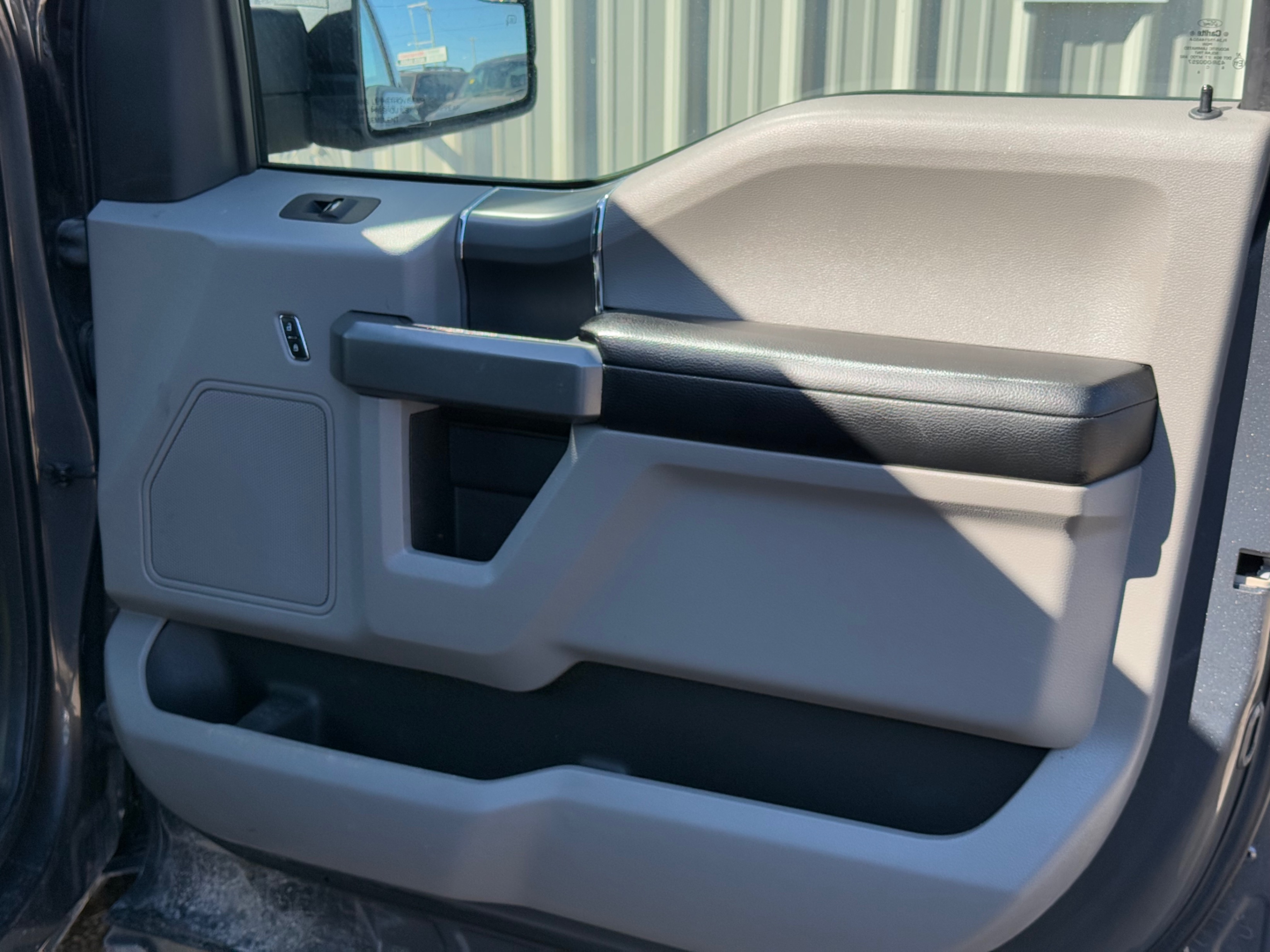 /gundhu/2016-Ford-F-150-6246028413502911.jpg