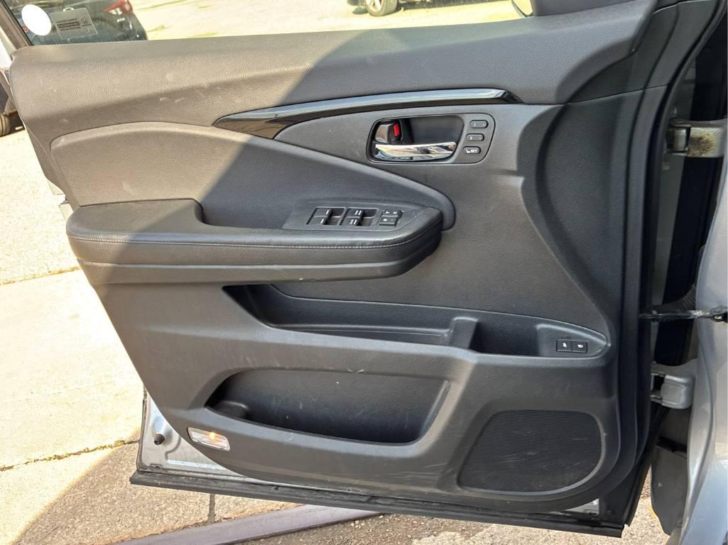 /gundhu/2016-Honda-Pilot-8806119555409009.jpg
