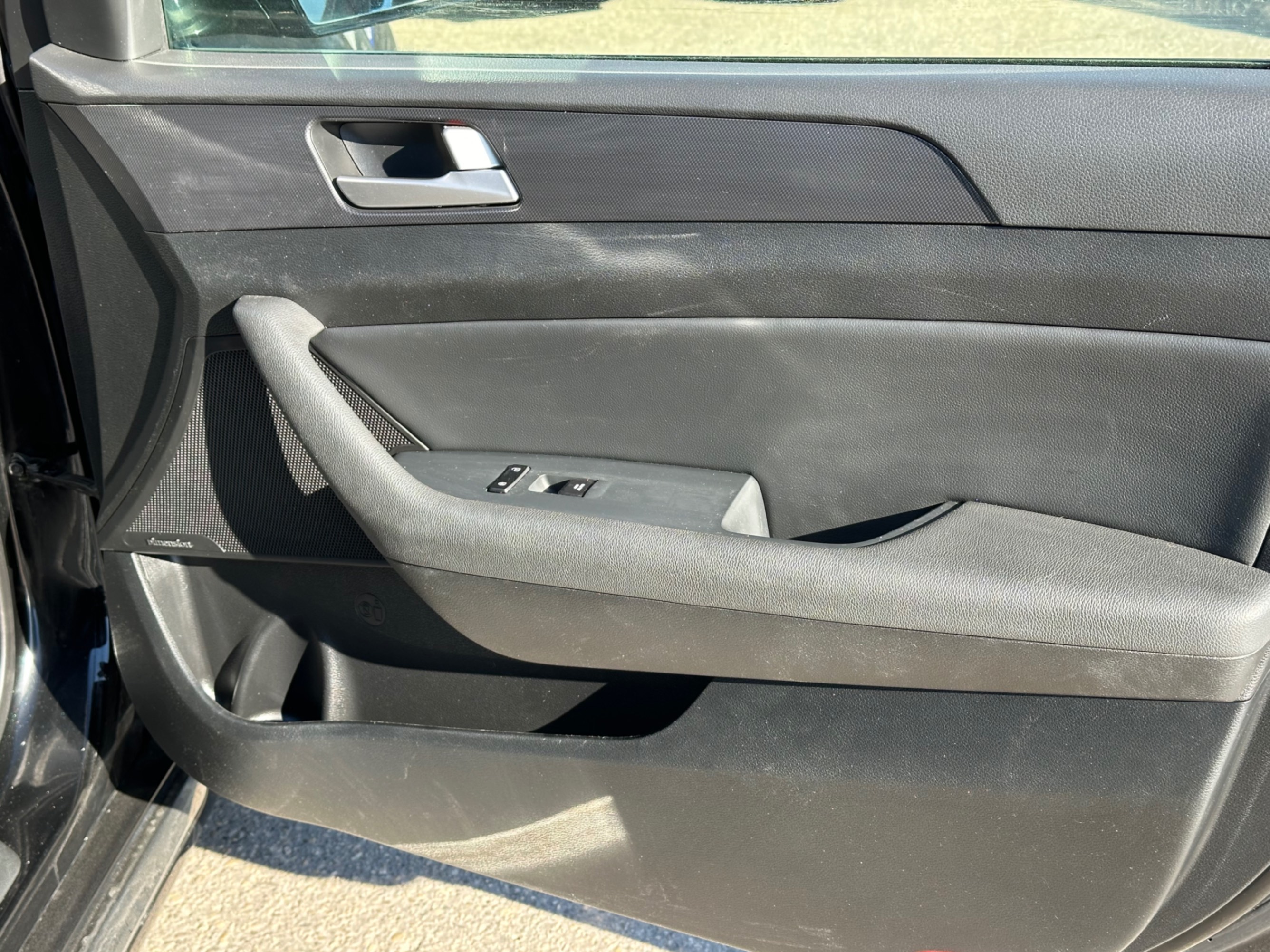 /gundhu/2016-Hyundai-Sonata-07152885952207311.jpg