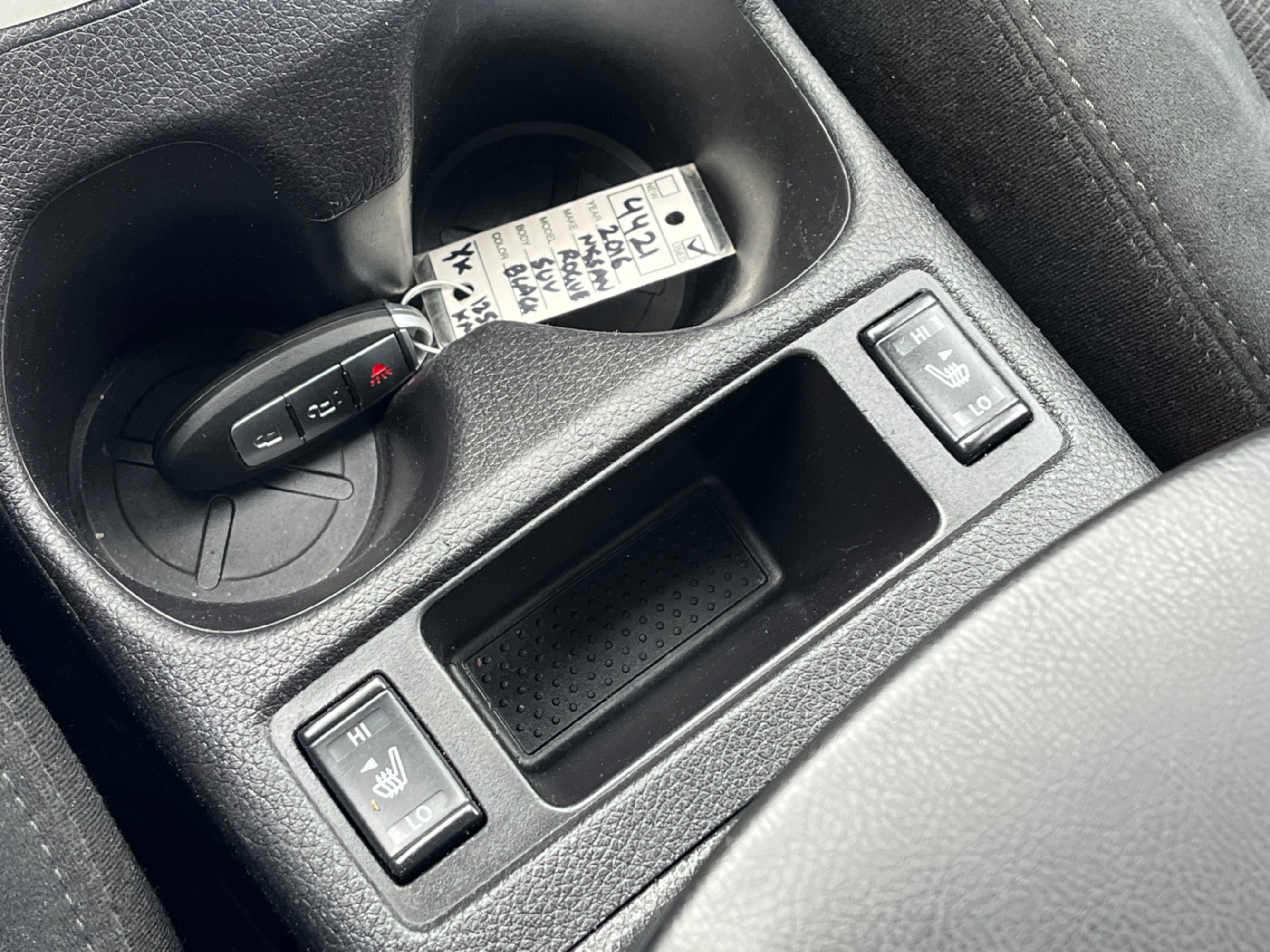 /gundhu/2016-Nissan-Rogue-8513106074041665.jpg