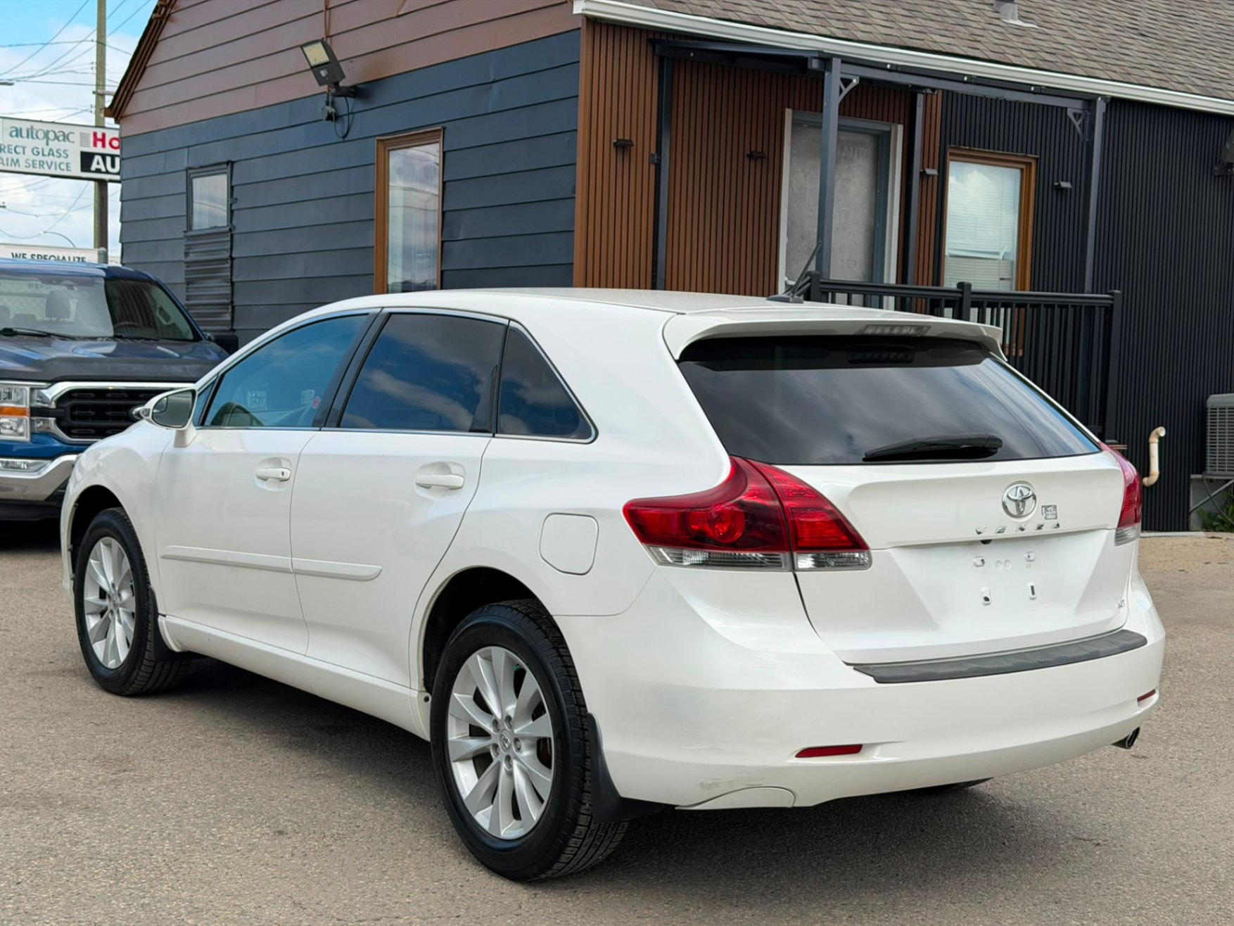 /gundhu/2016-Toyota-Venza-18954287113395885.jpg