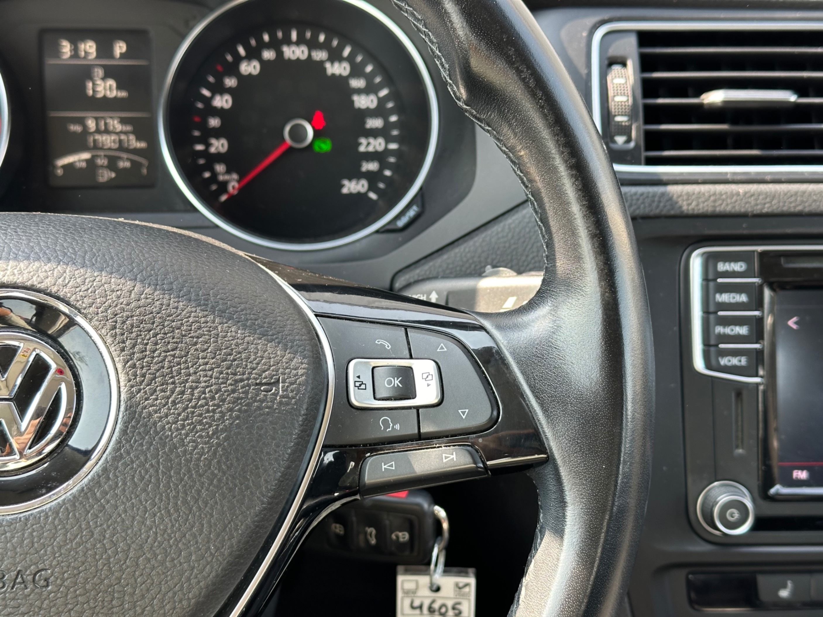 /gundhu/2016-Volkswagen-Jetta-29143326146581505.jpg