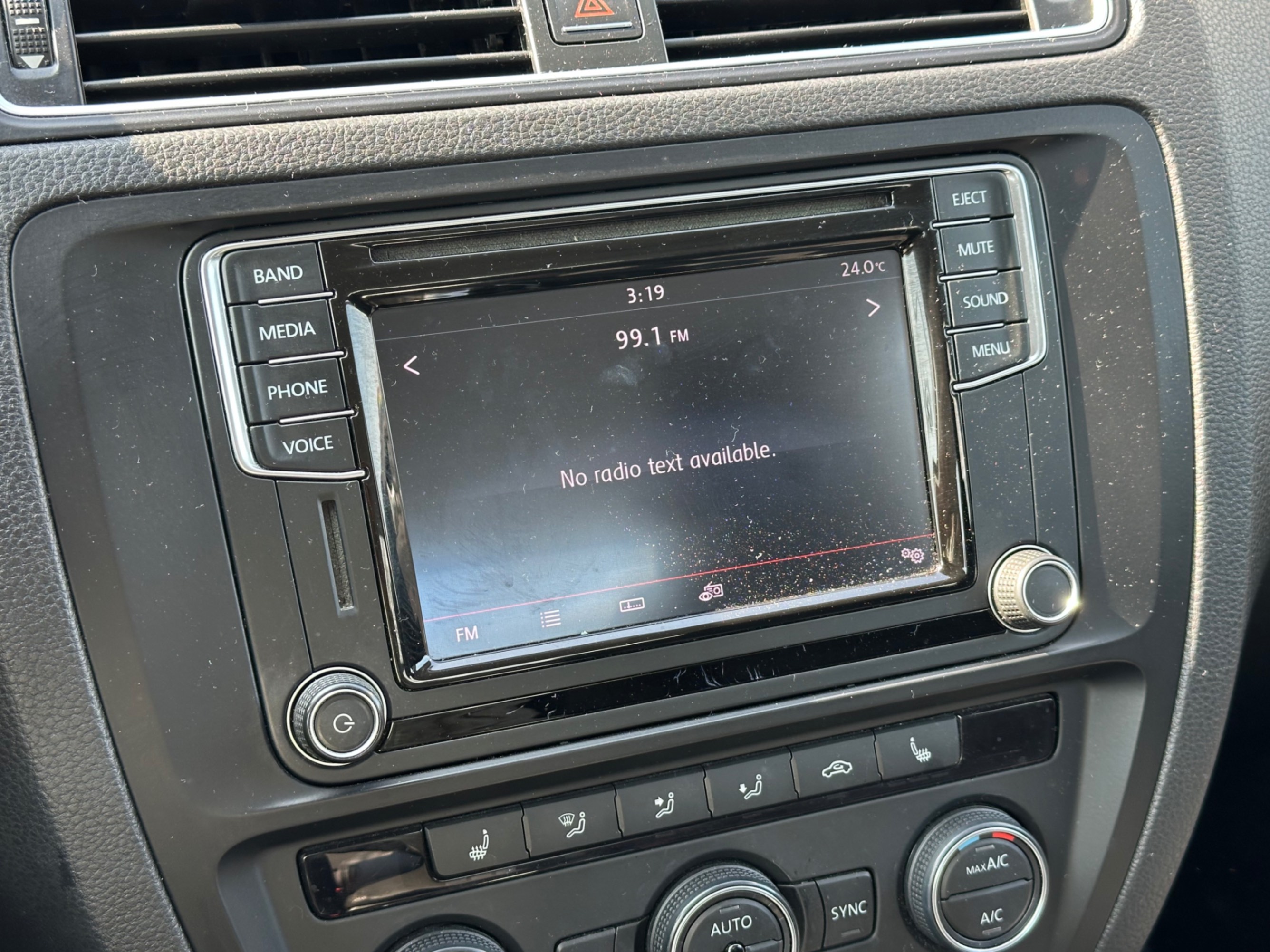 /gundhu/2016-Volkswagen-Jetta-8641094064062902.jpg
