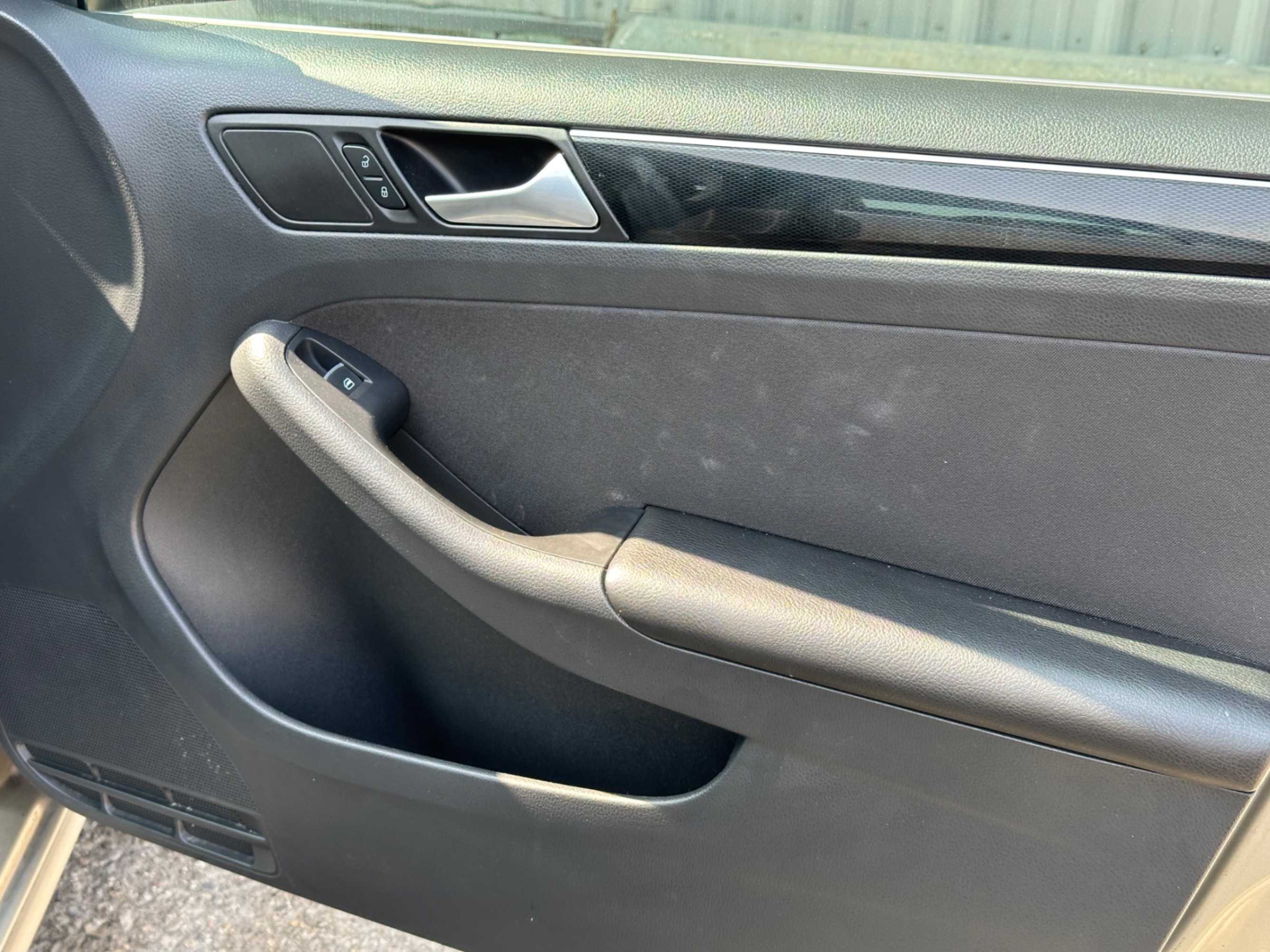 /gundhu/2016-Volkswagen-Jetta-9374075427124435.jpg