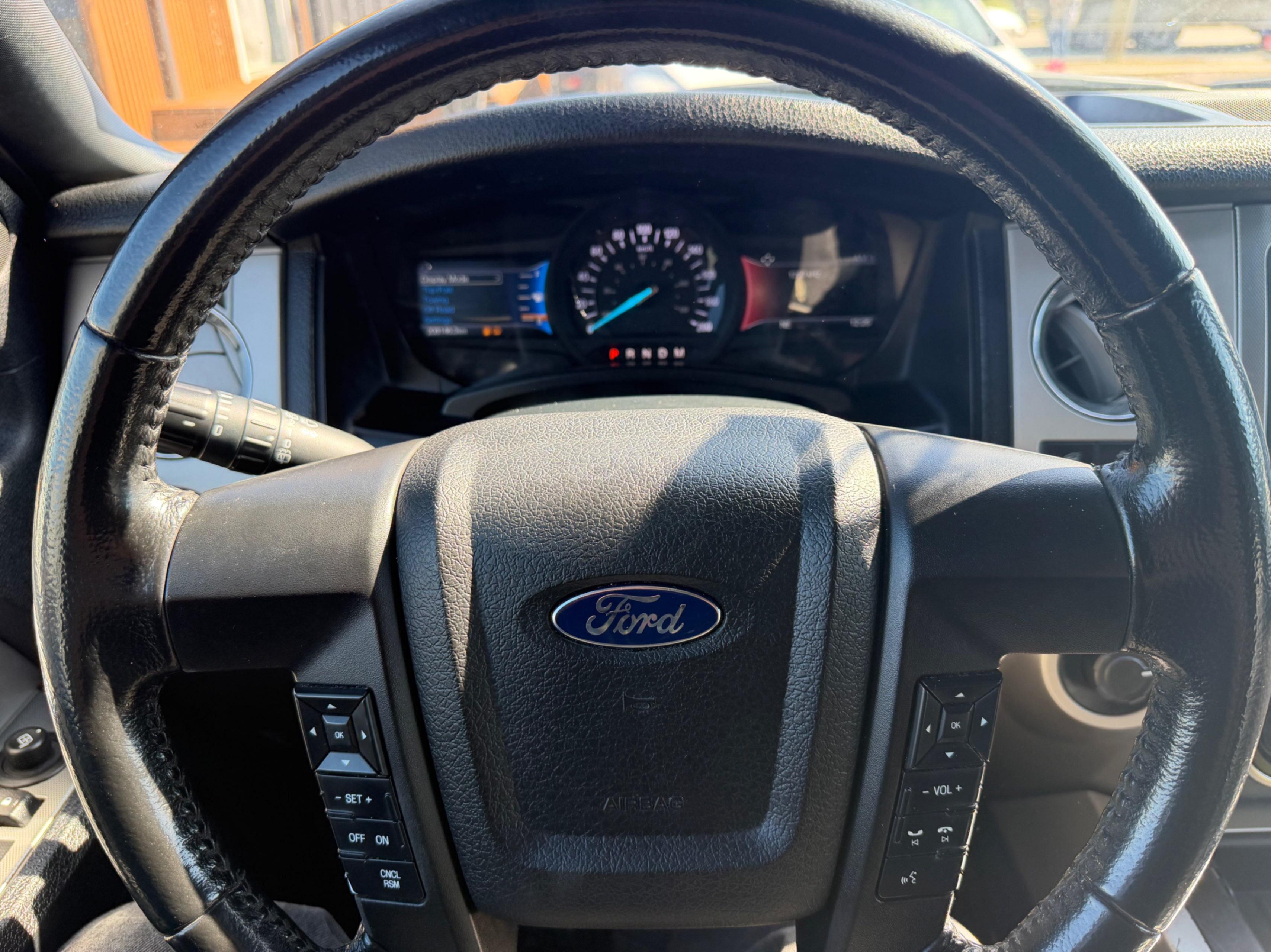 /gundhu/2017-Ford-Expedition-924513435158449.jpg