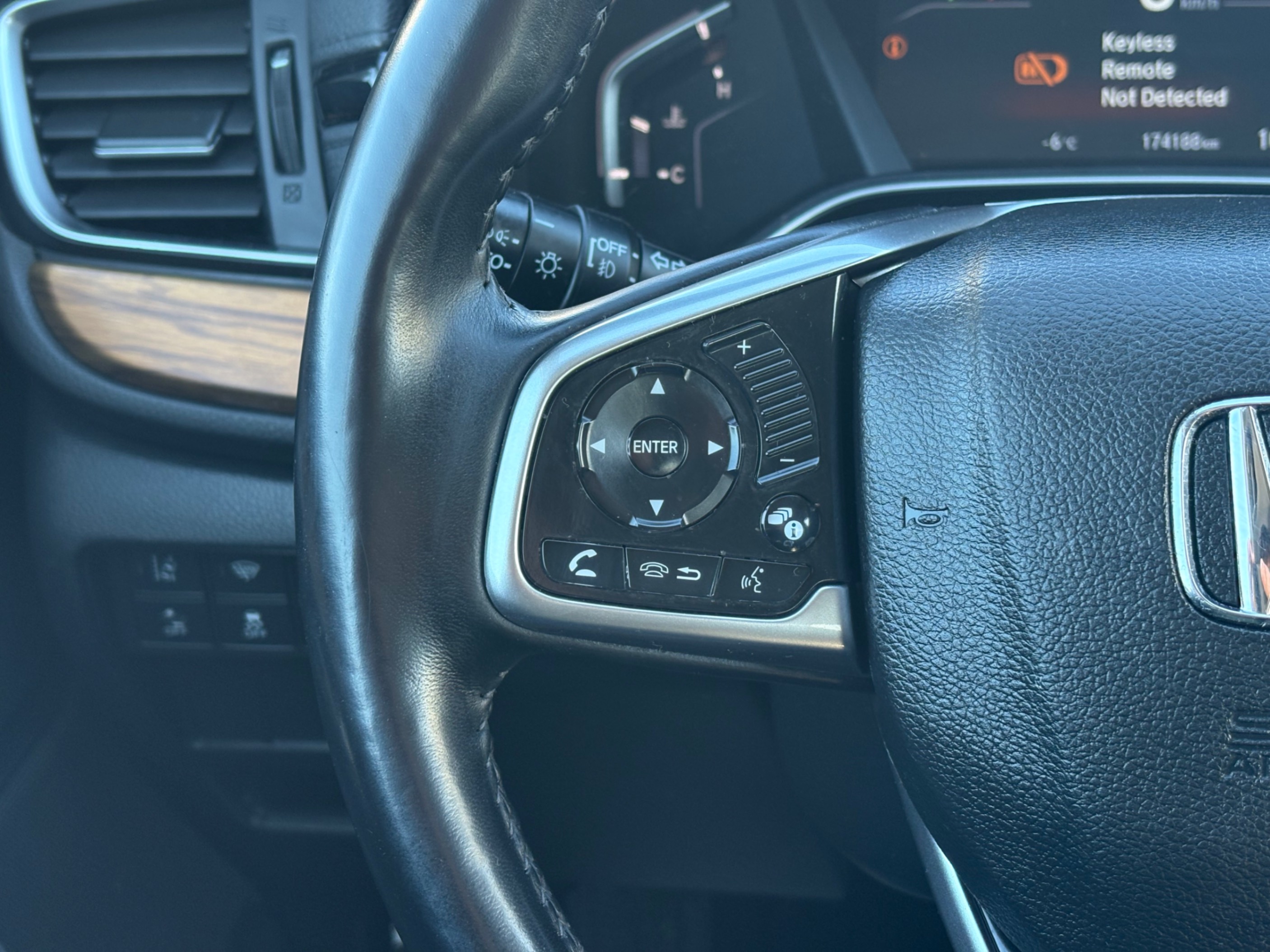 /gundhu/2017-Honda-CR-V-36365354763606583.jpg
