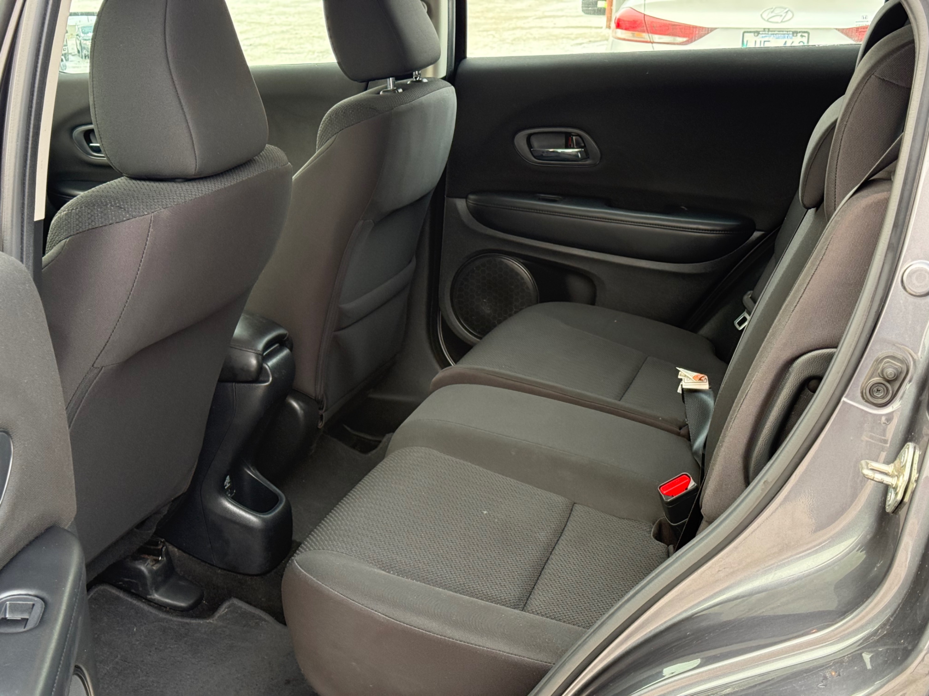/gundhu/2017-Honda-HR-V-15483458576927323.jpg