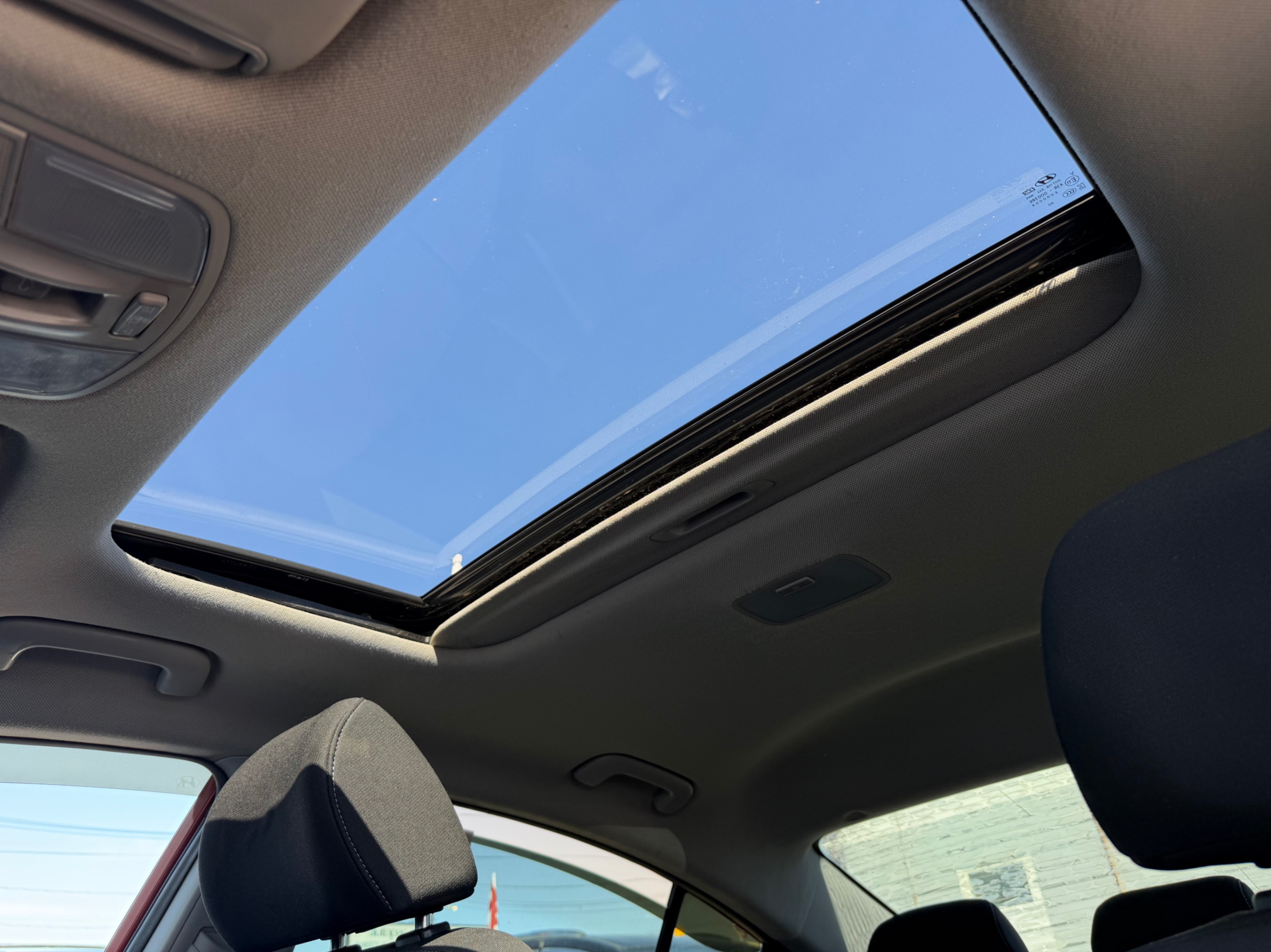 /gundhu/2017-Hyundai-Elantra-9641515049818912.jpg