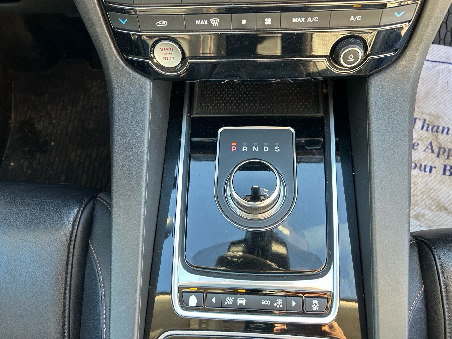 /gundhu/2017-Jaguar-F-PACE-38450766573390593.jpg
