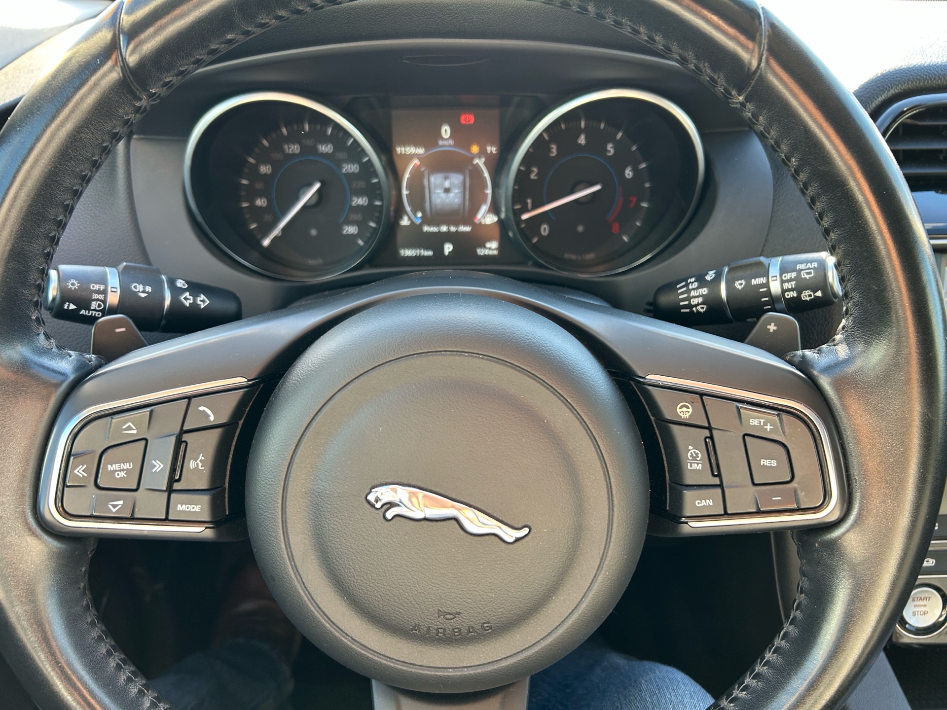 /gundhu/2017-Jaguar-F-PACE-9342511522320738.jpg