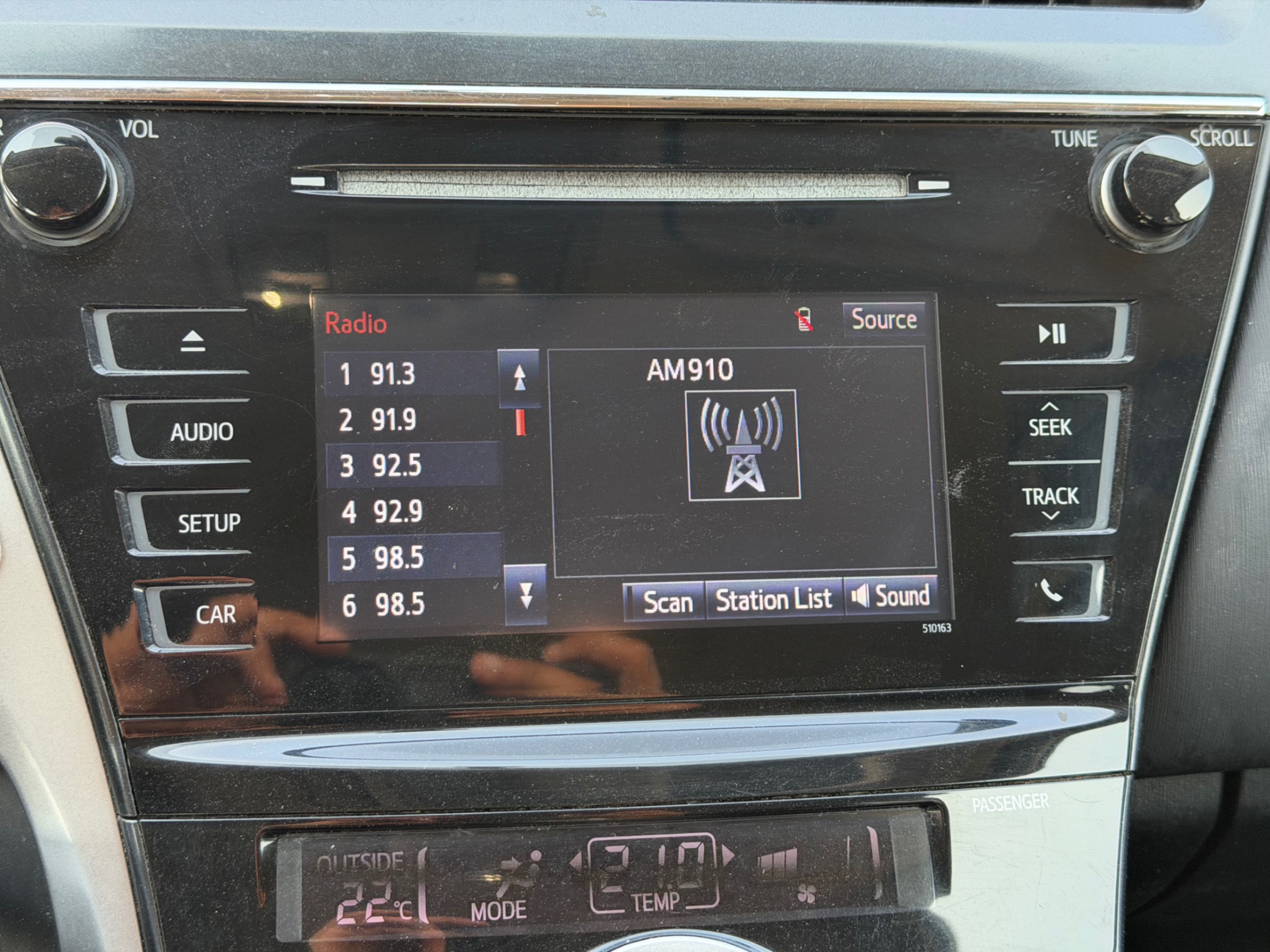 /gundhu/2017-Toyota-PriusV-8208646032427303.jpg