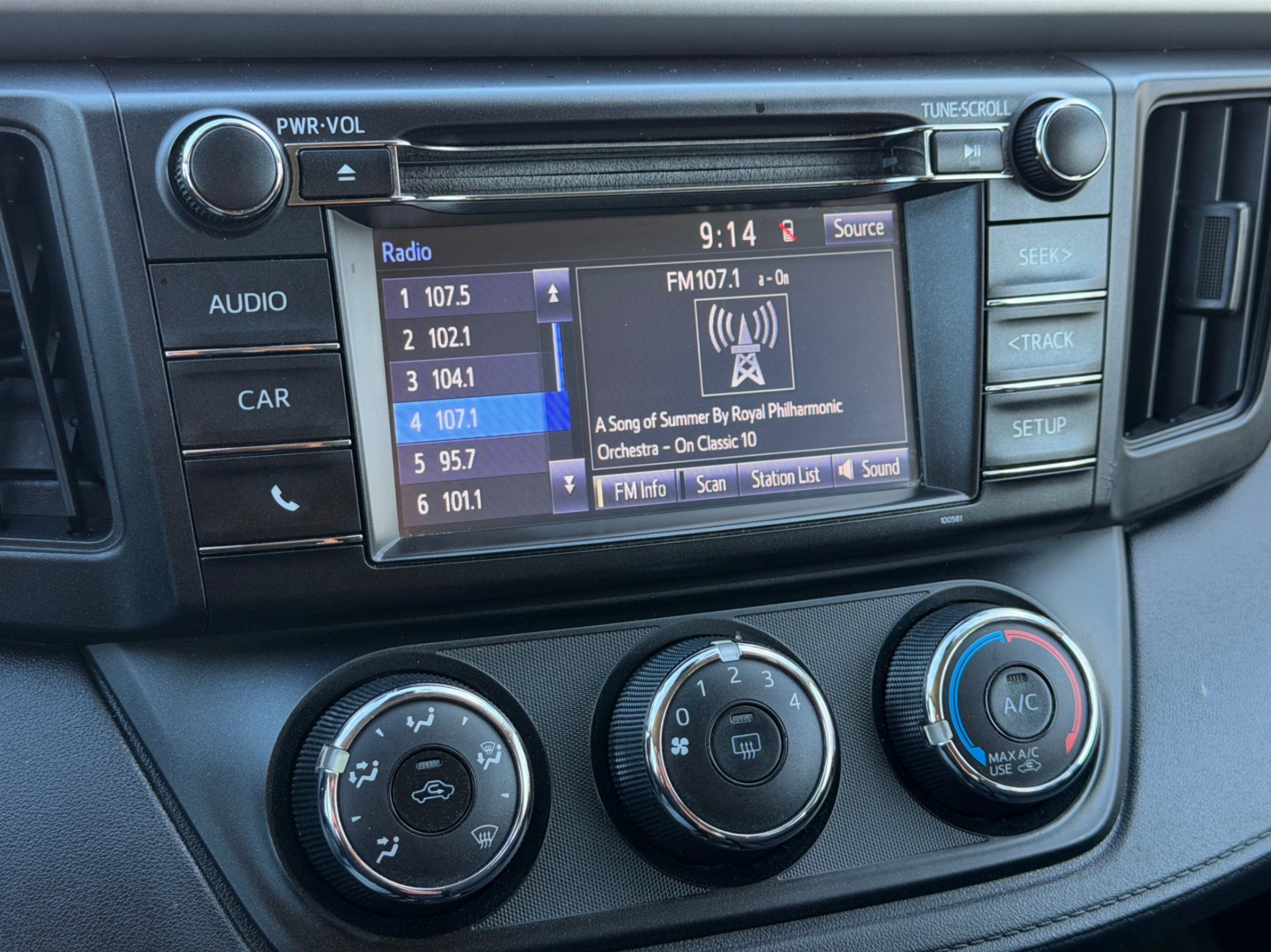 /gundhu/2017-Toyota-RAV4-4556532981741146.jpg