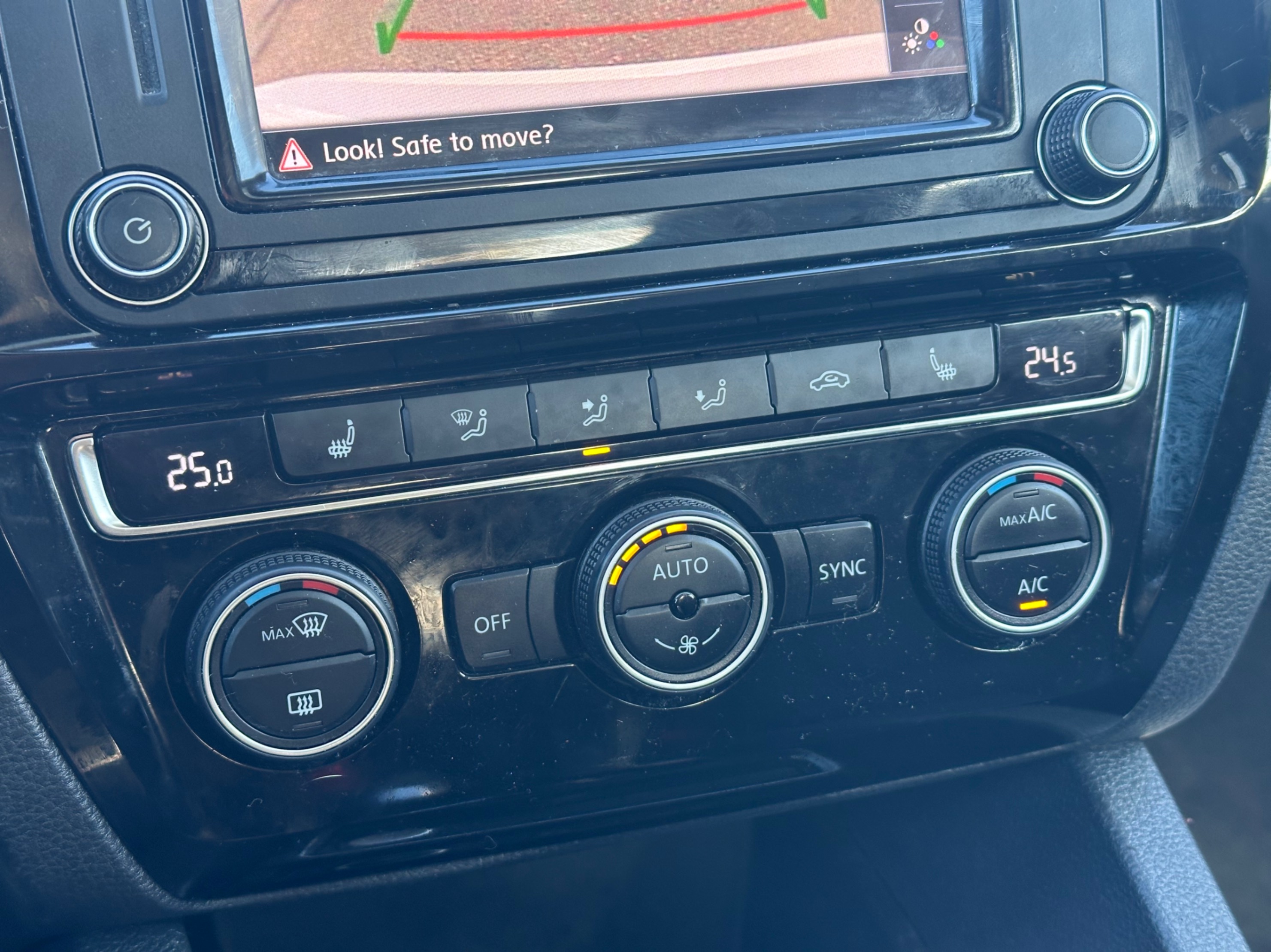 /gundhu/2017-Volkswagen-Jetta-07130709747191566.jpg