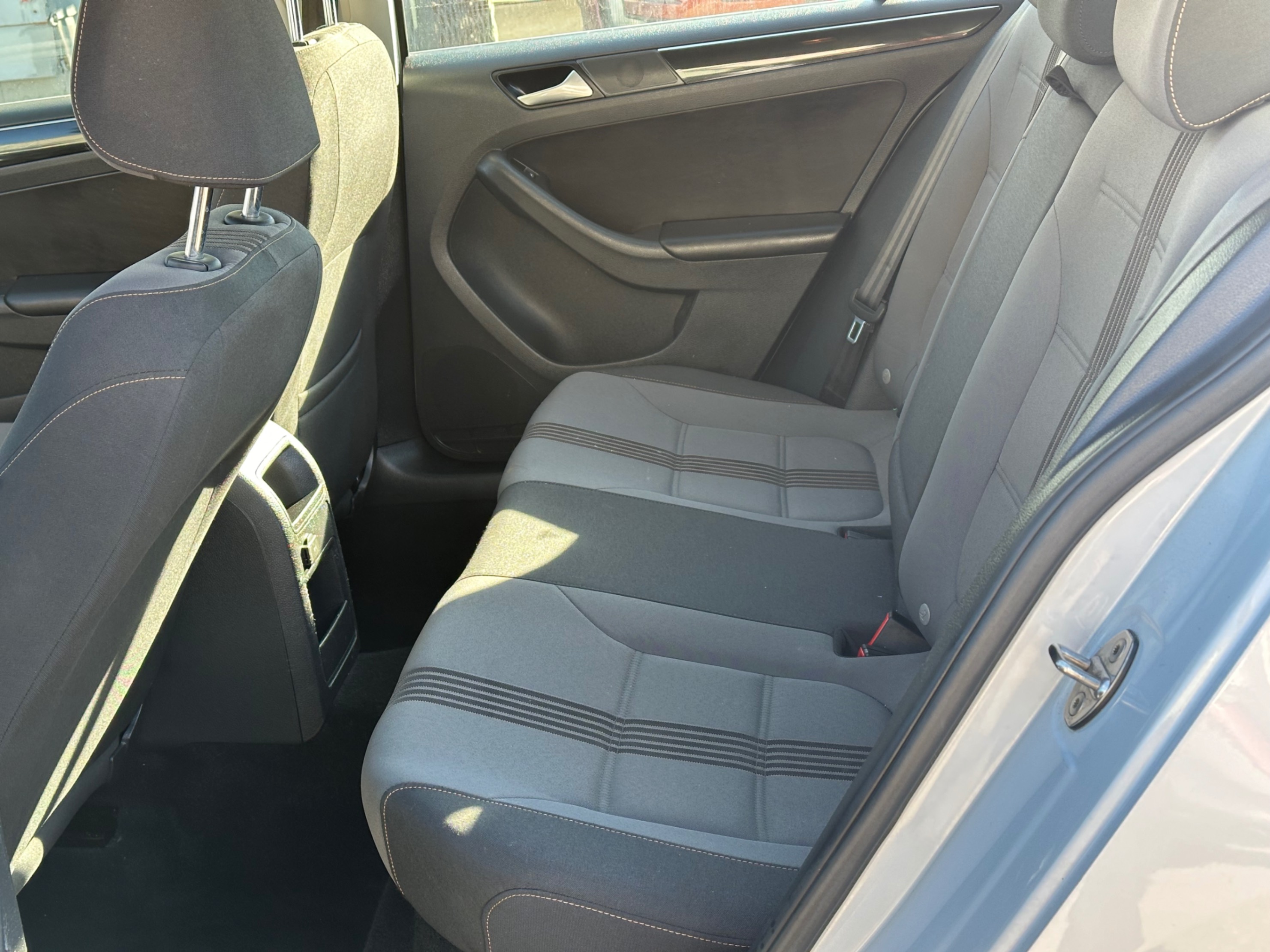 /gundhu/2017-Volkswagen-Jetta-9063513796571032.jpg