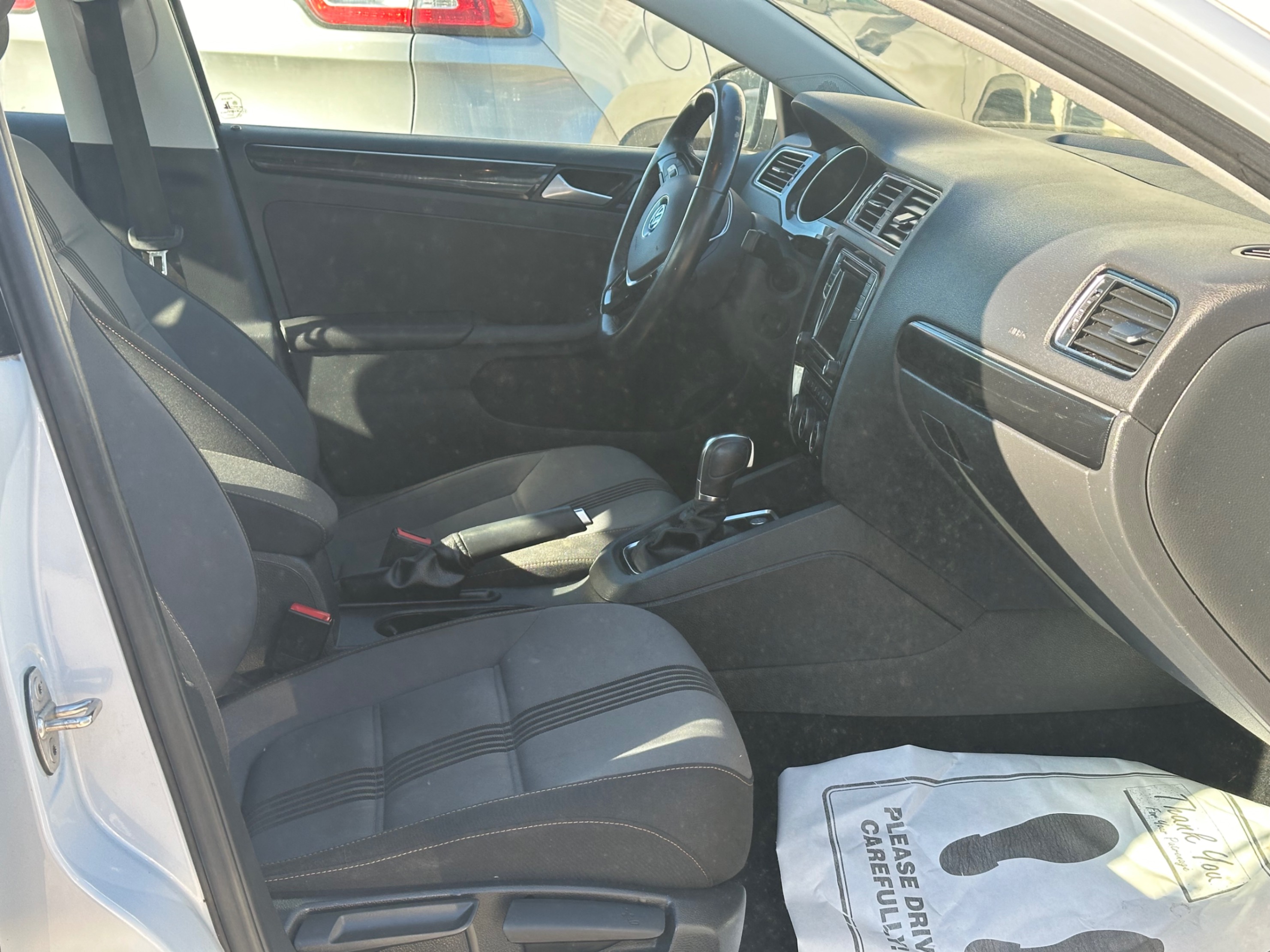 /gundhu/2017-Volkswagen-Jetta-9601173775021312.jpg
