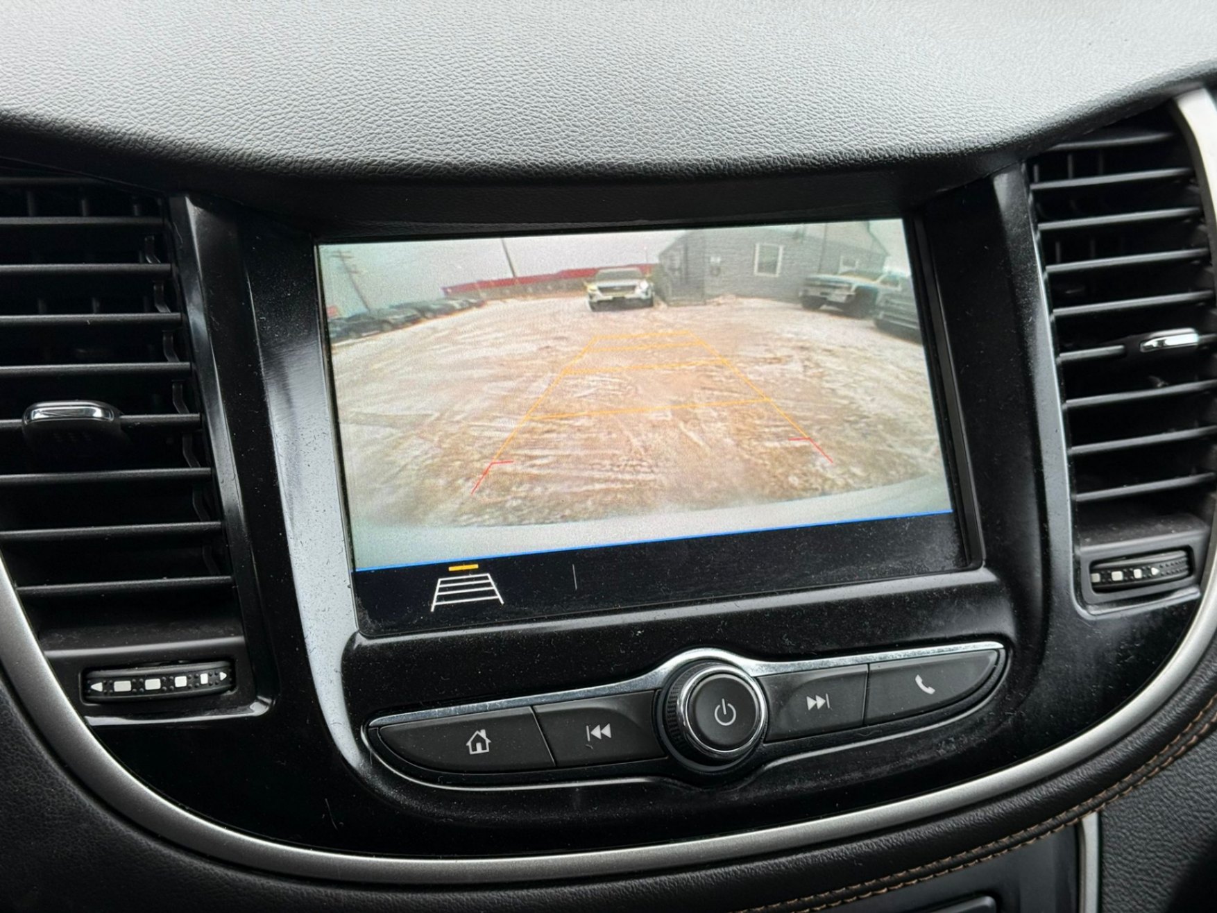 /gundhu/2018-Chevrolet-Trax-37404356764376545.jpg