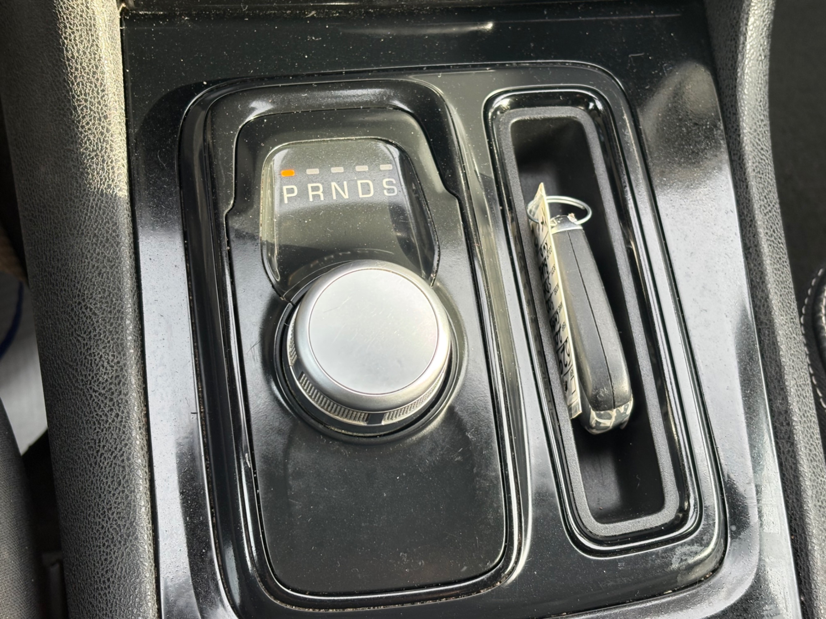 /gundhu/2018-Chrysler-300-46389555963297147.jpg