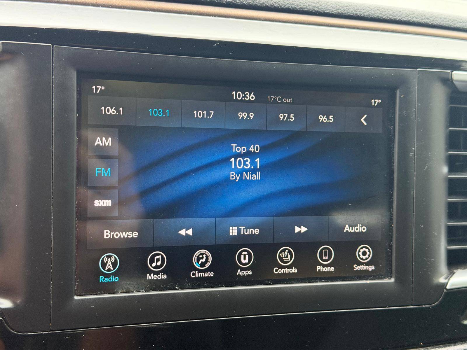 /gundhu/2018-Chrysler-Pacifica-4254997704525225.jpg