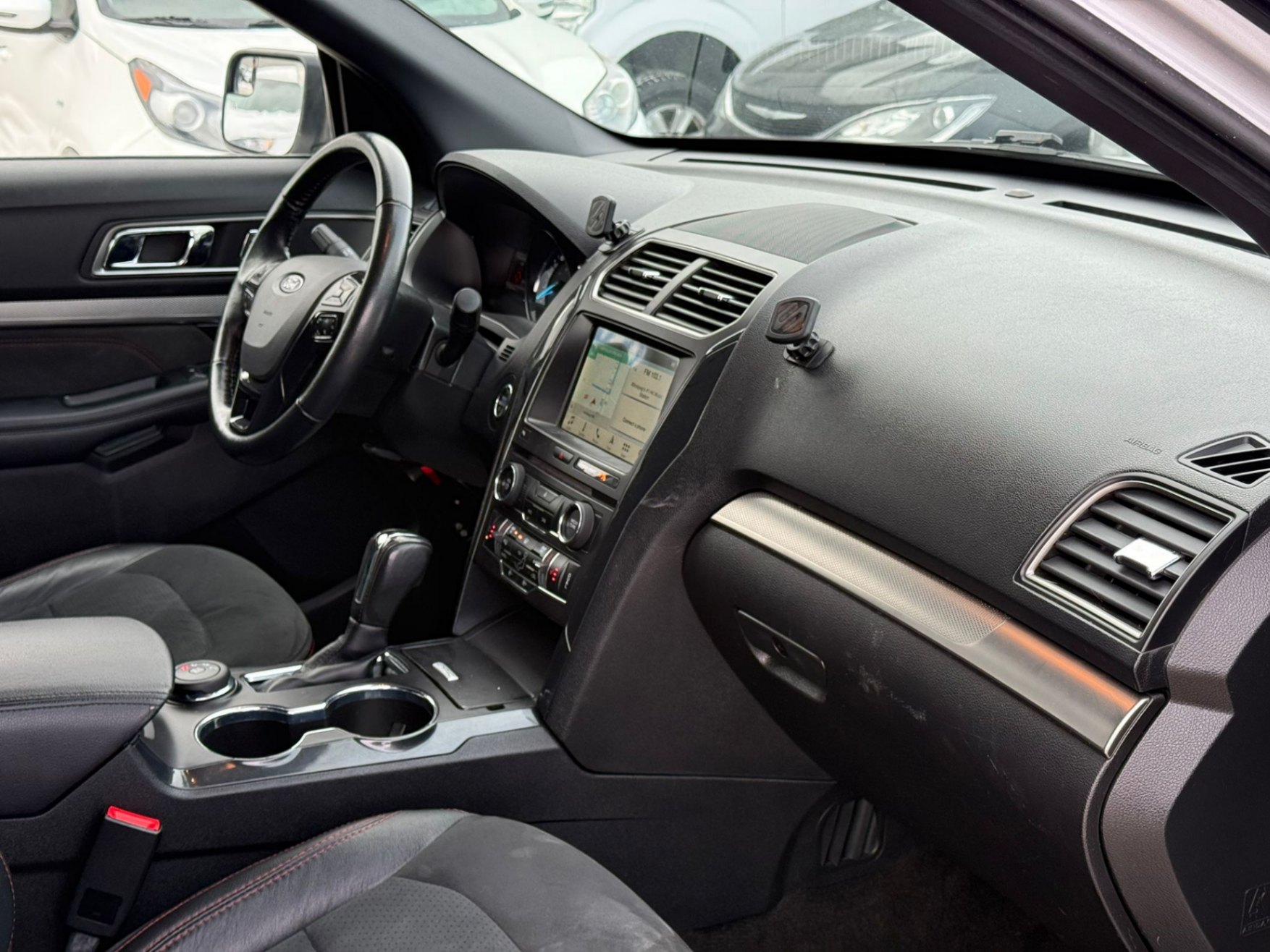 /gundhu/2018-Ford-Explorer-09042288576569102.jpg
