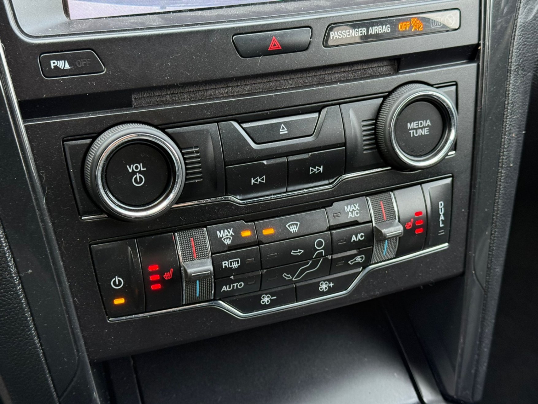 /gundhu/2018-Ford-Explorer-16726083030967676.jpg
