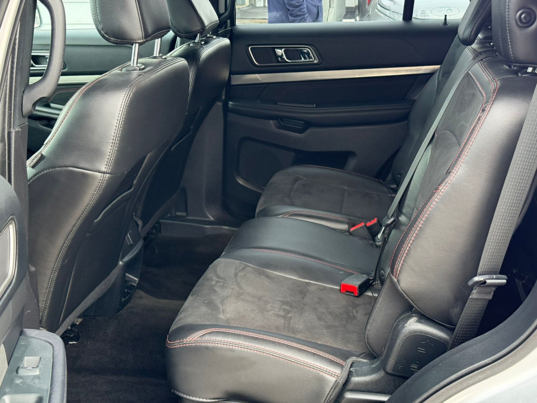 /gundhu/2018-Ford-Explorer-48326565875040917.jpg