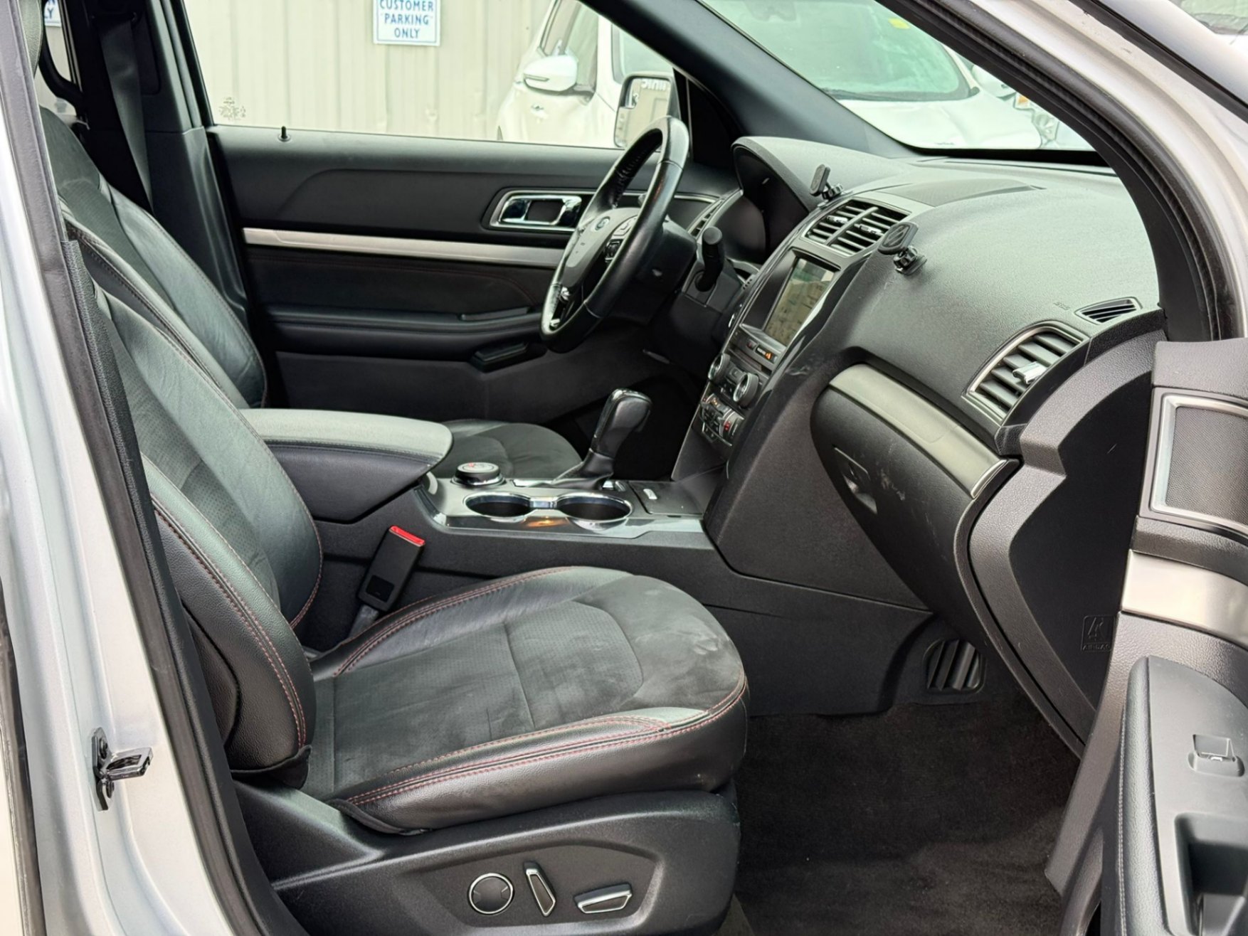 /gundhu/2018-Ford-Explorer-9283703900960845.jpg