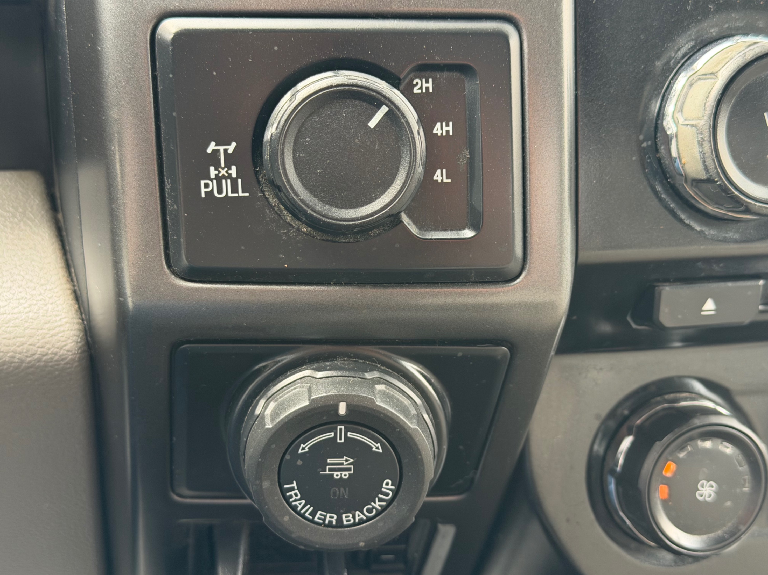 /gundhu/2018-Ford-F-150-4425538532615232.jpg
