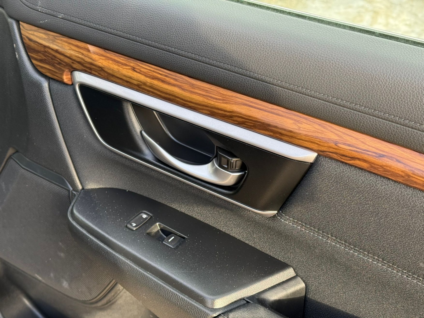 /gundhu/2018-Honda-CR-V-09564524164635668.jpg