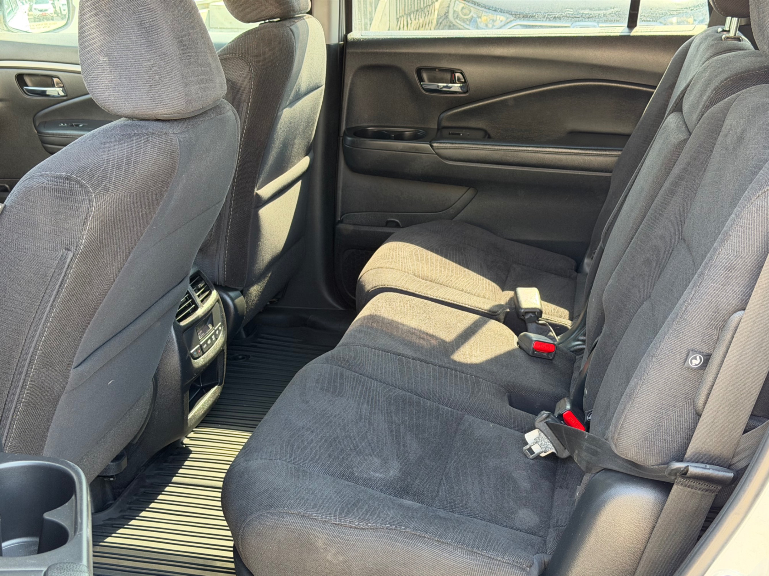 /gundhu/2018-Honda-Pilot-15438564136804778.jpg