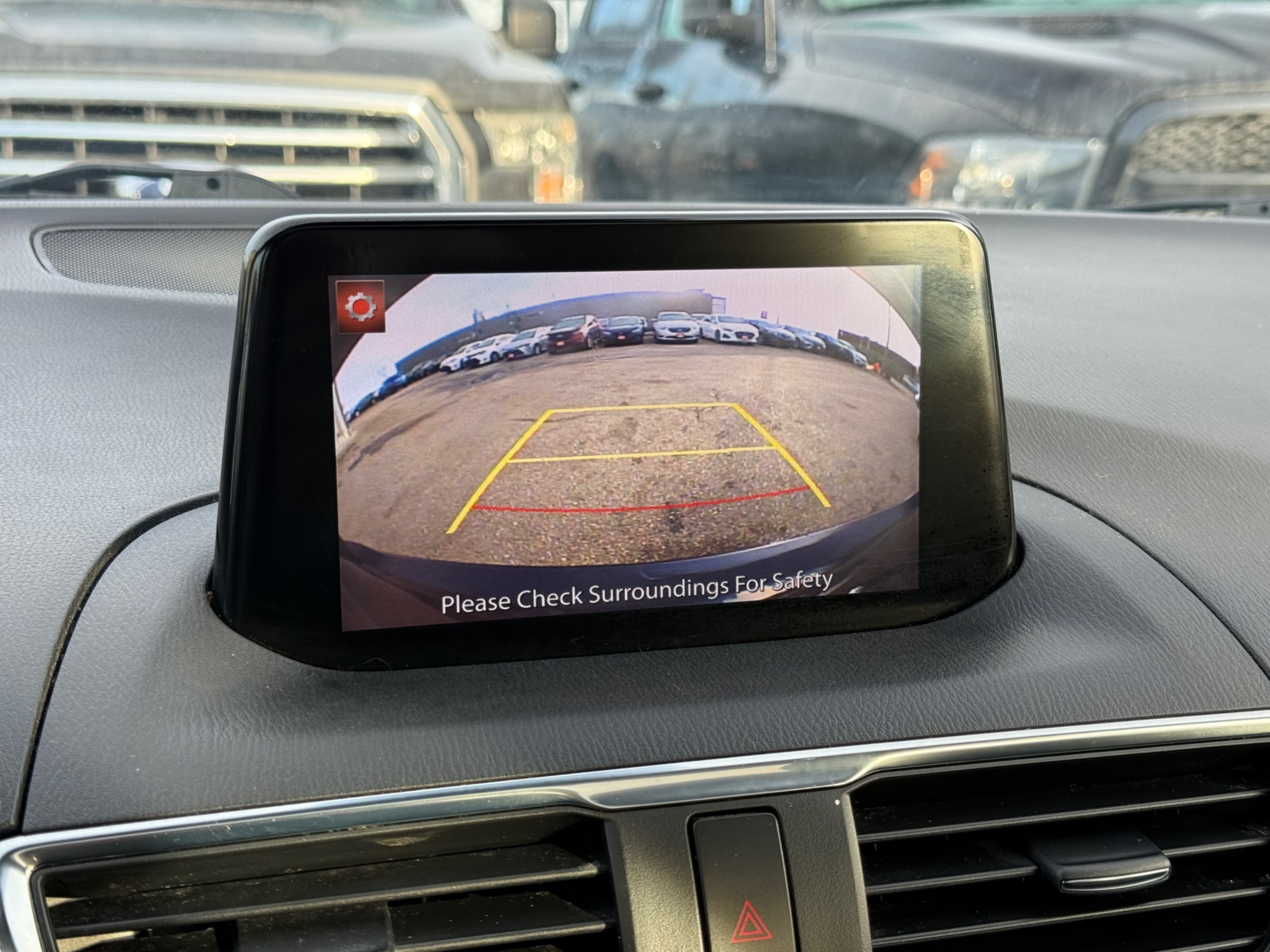 /gundhu/2018-Mazda-Mazda3Sport-12241247287793566.jpg