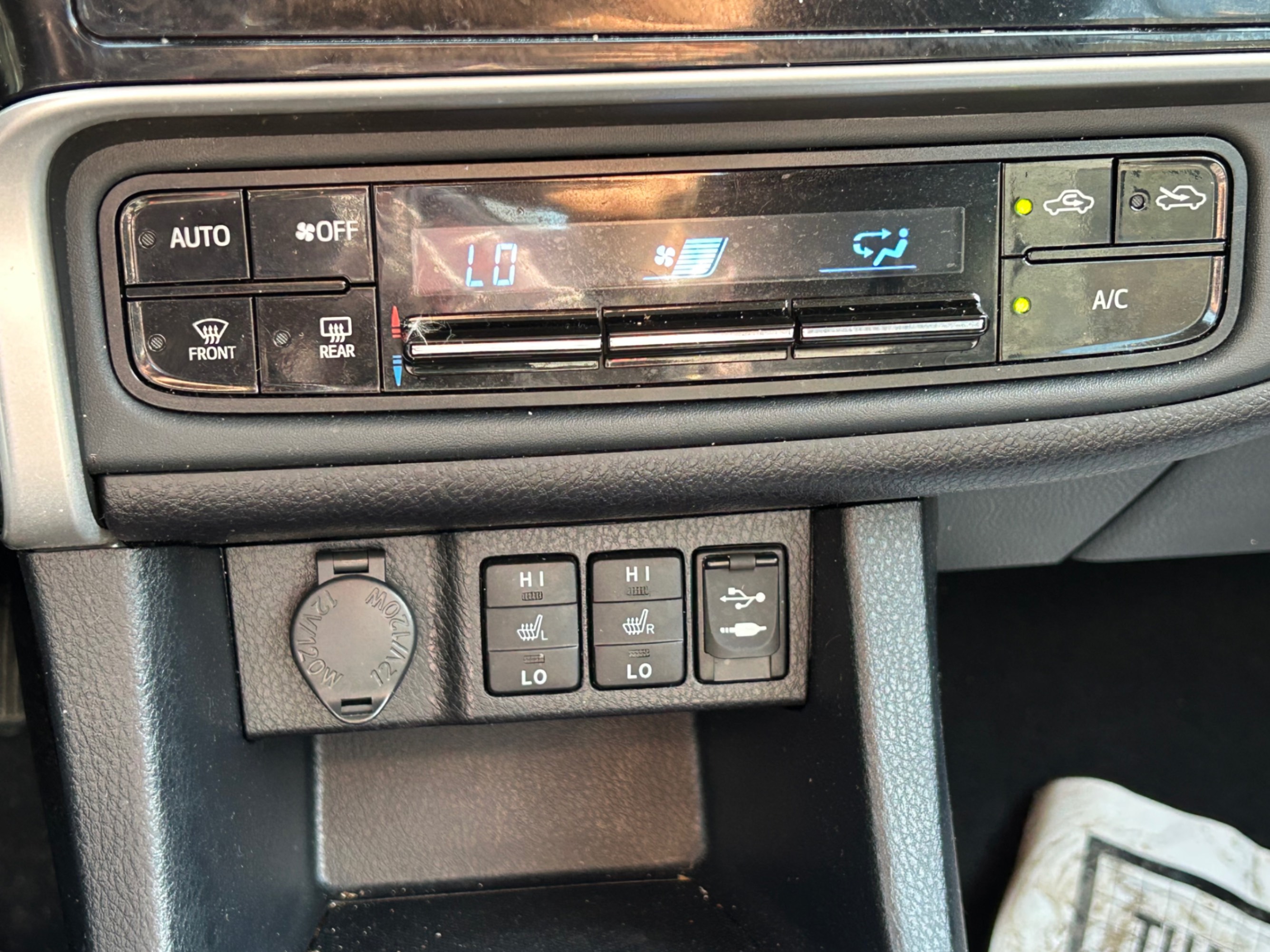 /gundhu/2018-Toyota-Corolla-22008776217208337.jpg