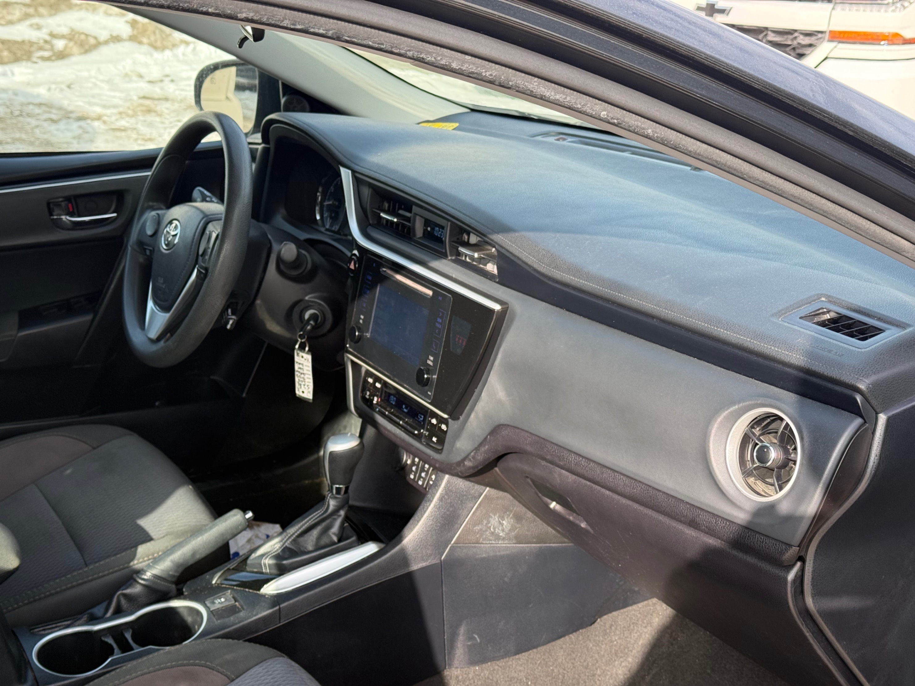 /gundhu/2018-Toyota-Corolla-42674245880496375.jpg