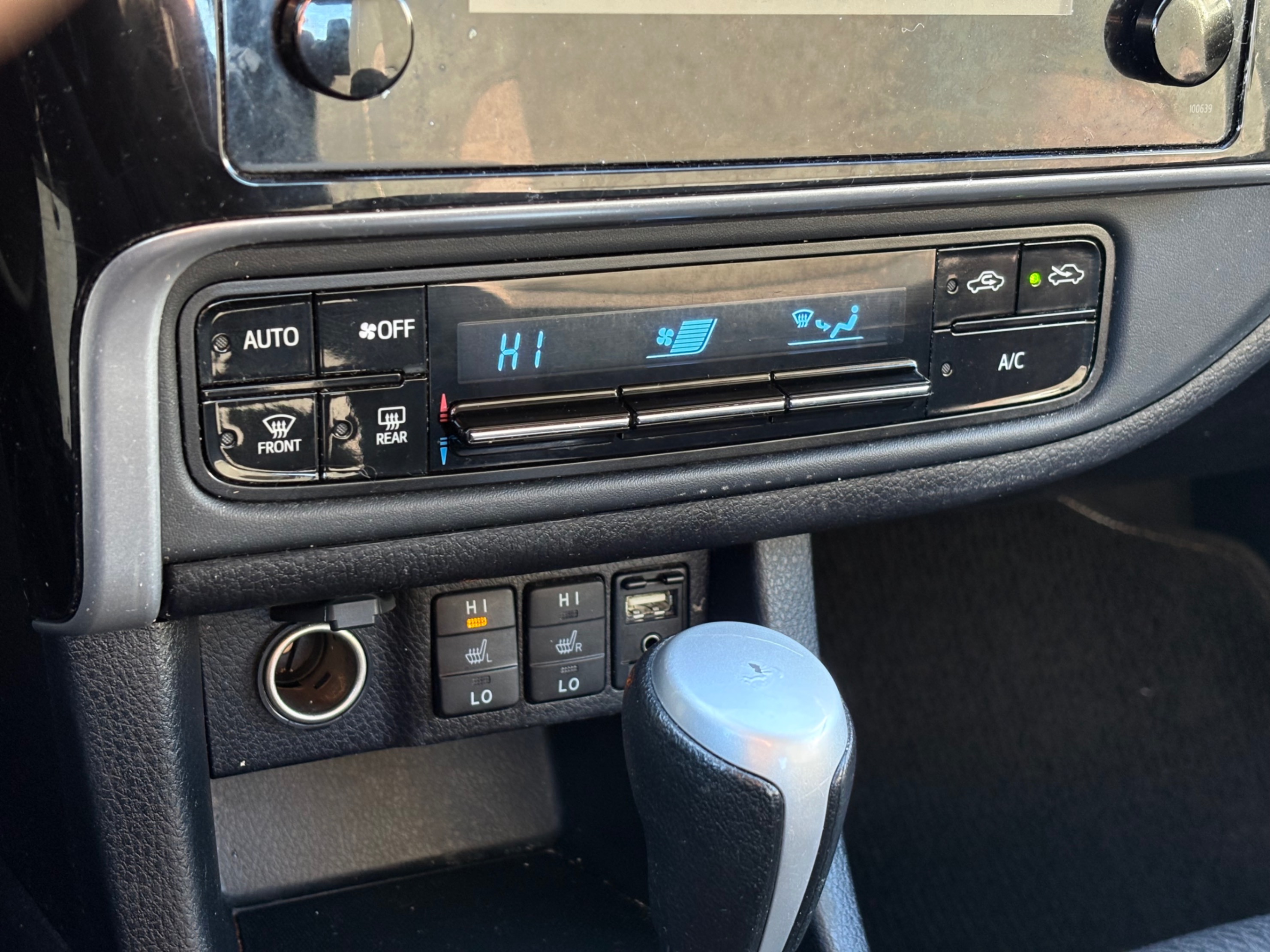 /gundhu/2018-Toyota-Corolla-526858181421888.jpg
