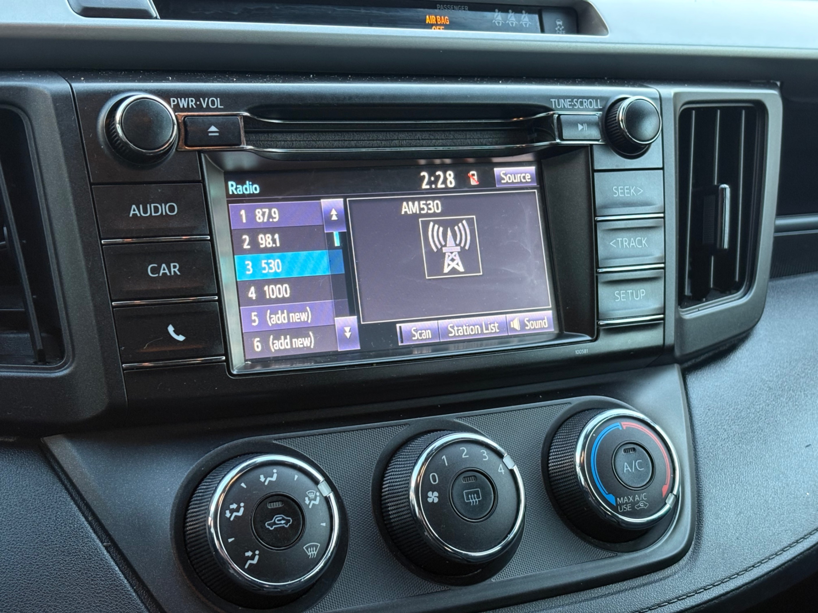 /gundhu/2018-Toyota-RAV4-09337326642338617.jpg