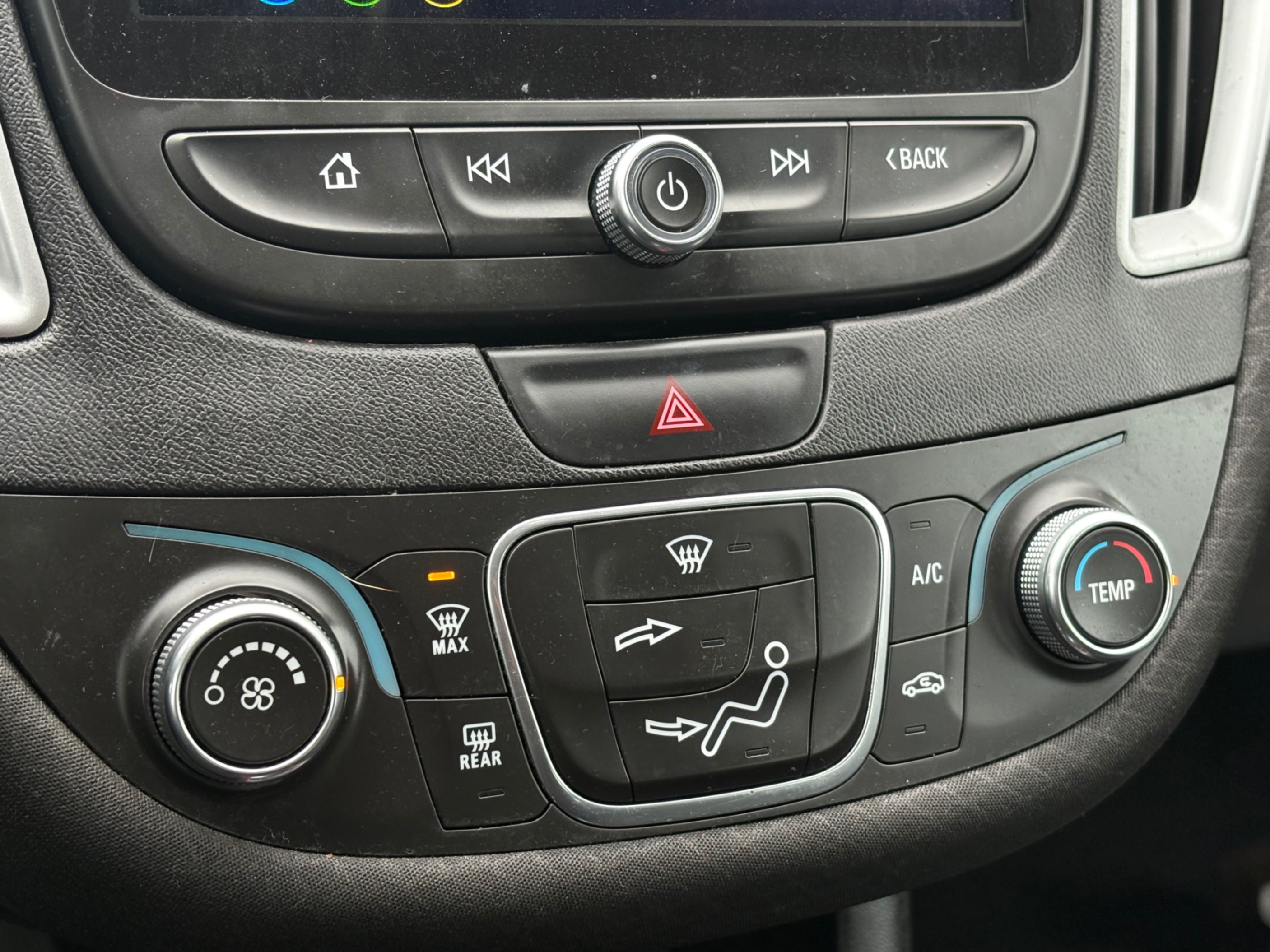 /gundhu/2019-Chevrolet-Malibu-03494743442345327.jpg