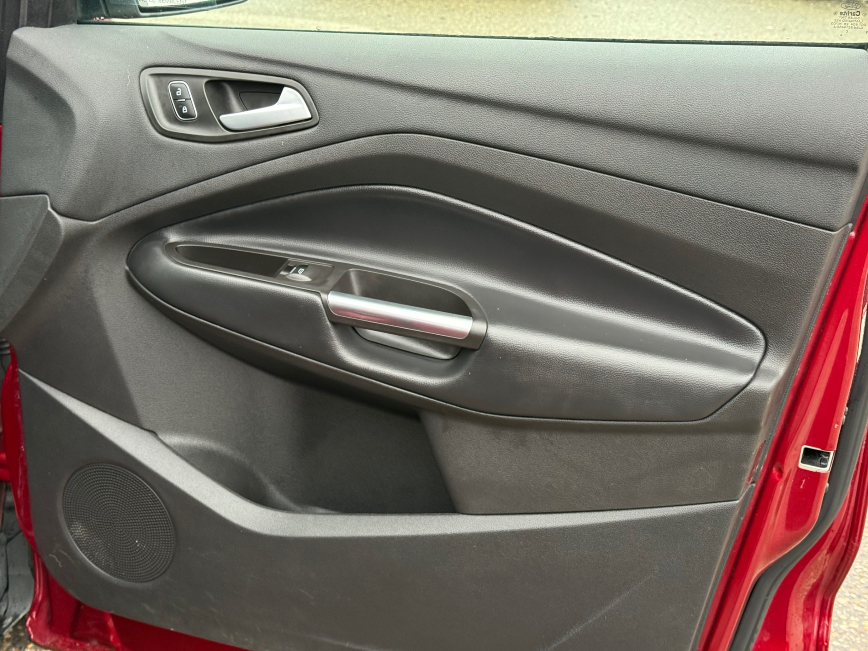 /gundhu/2019-Ford-Escape-07442496707262913.jpg
