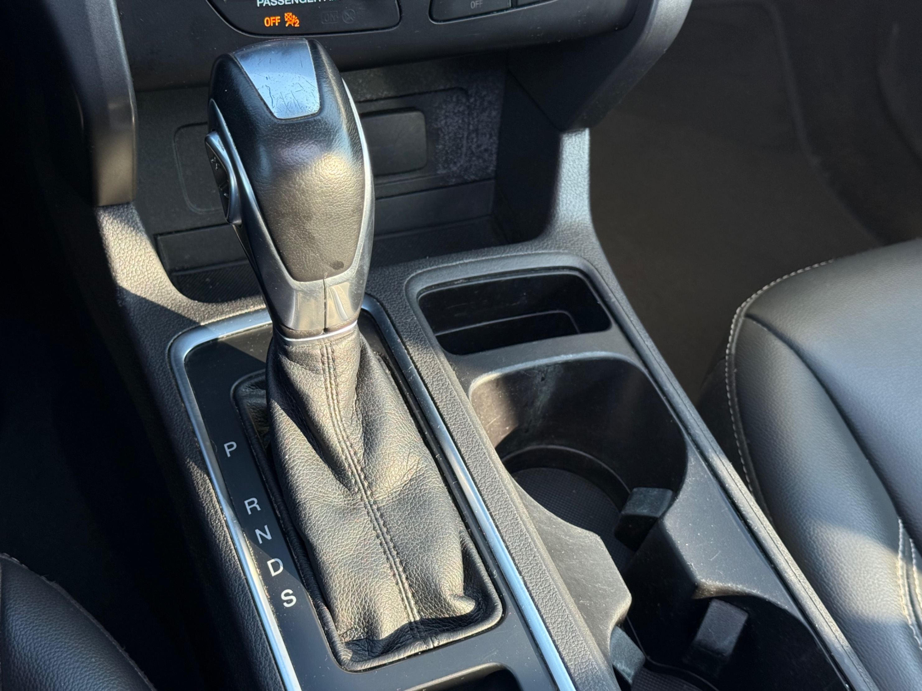 /gundhu/2019-Ford-Escape-18322139421059602.jpg