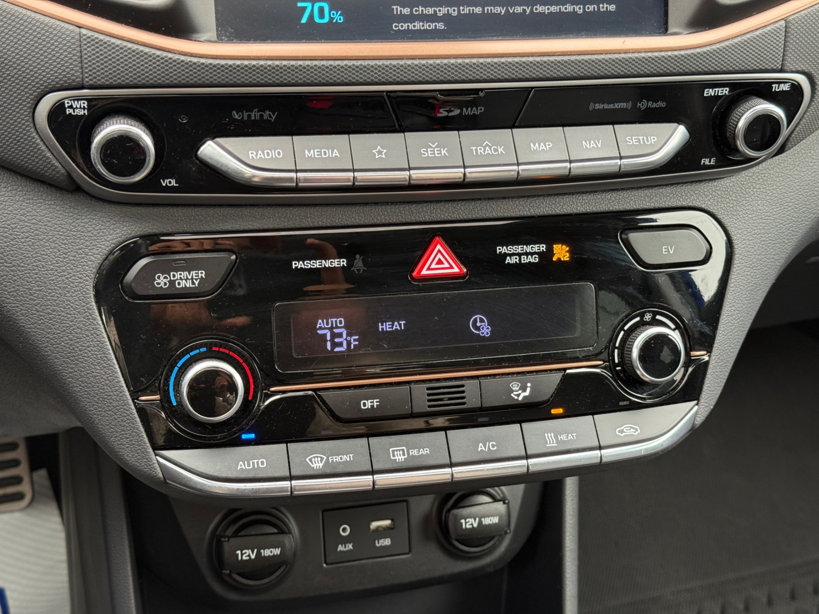 /gundhu/2019-Hyundai-IoniqElectric-01999391330023892.jpg