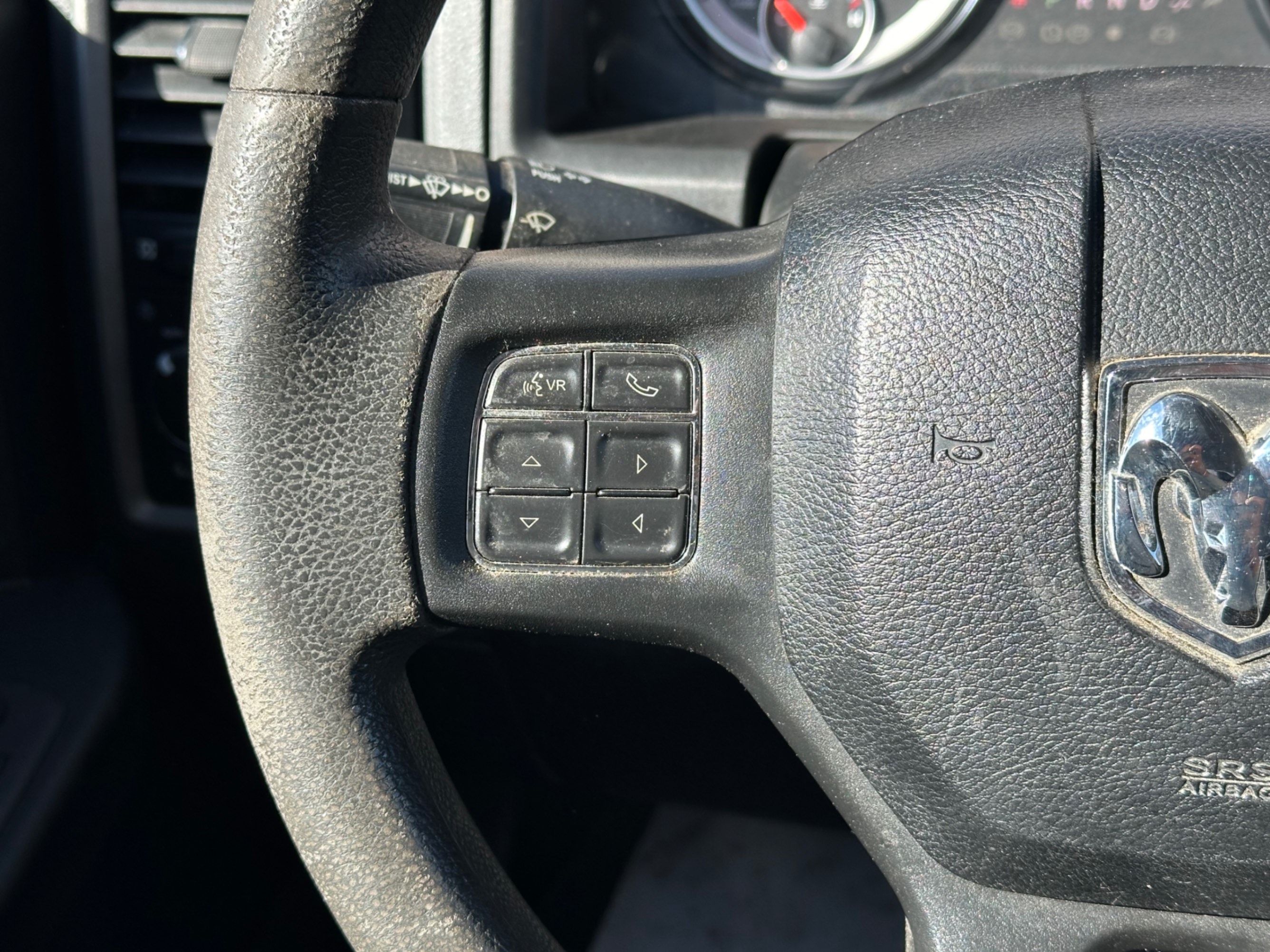 /gundhu/2019-Ram-1500Classic-20716195033275842.jpg