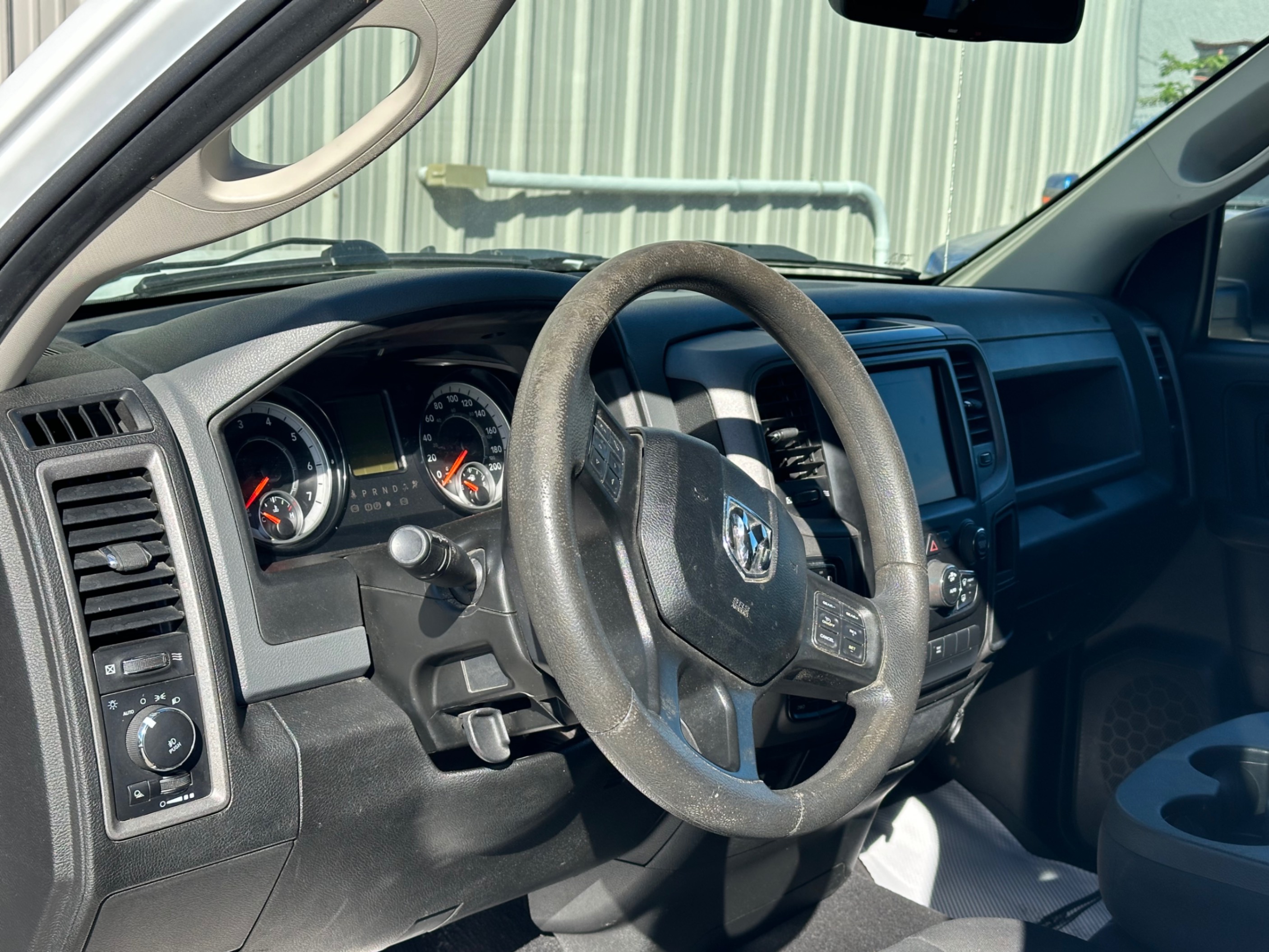 /gundhu/2019-Ram-1500Classic-263218525559171.jpg