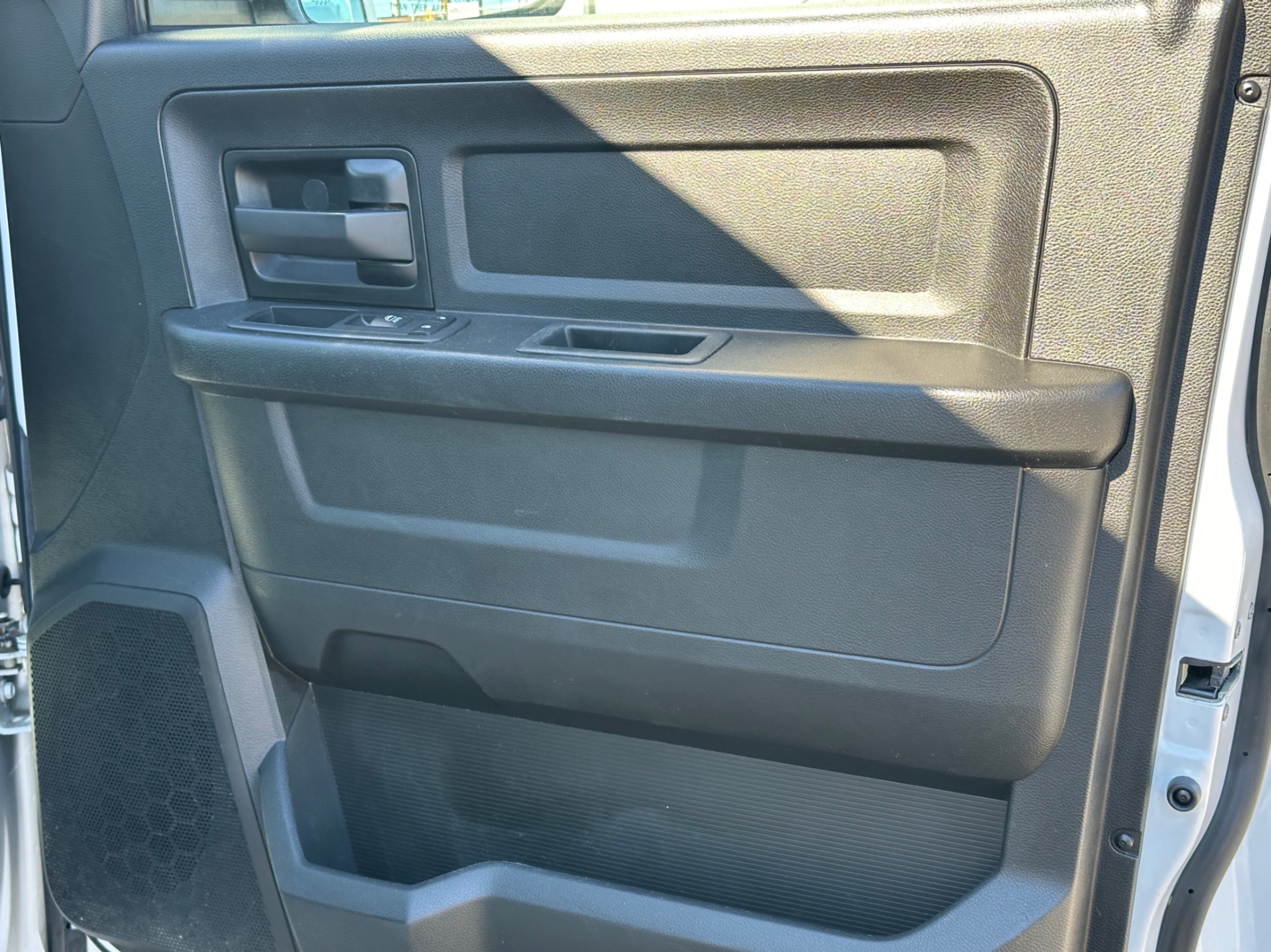 /gundhu/2019-Ram-1500Classic-892835925898718.jpg