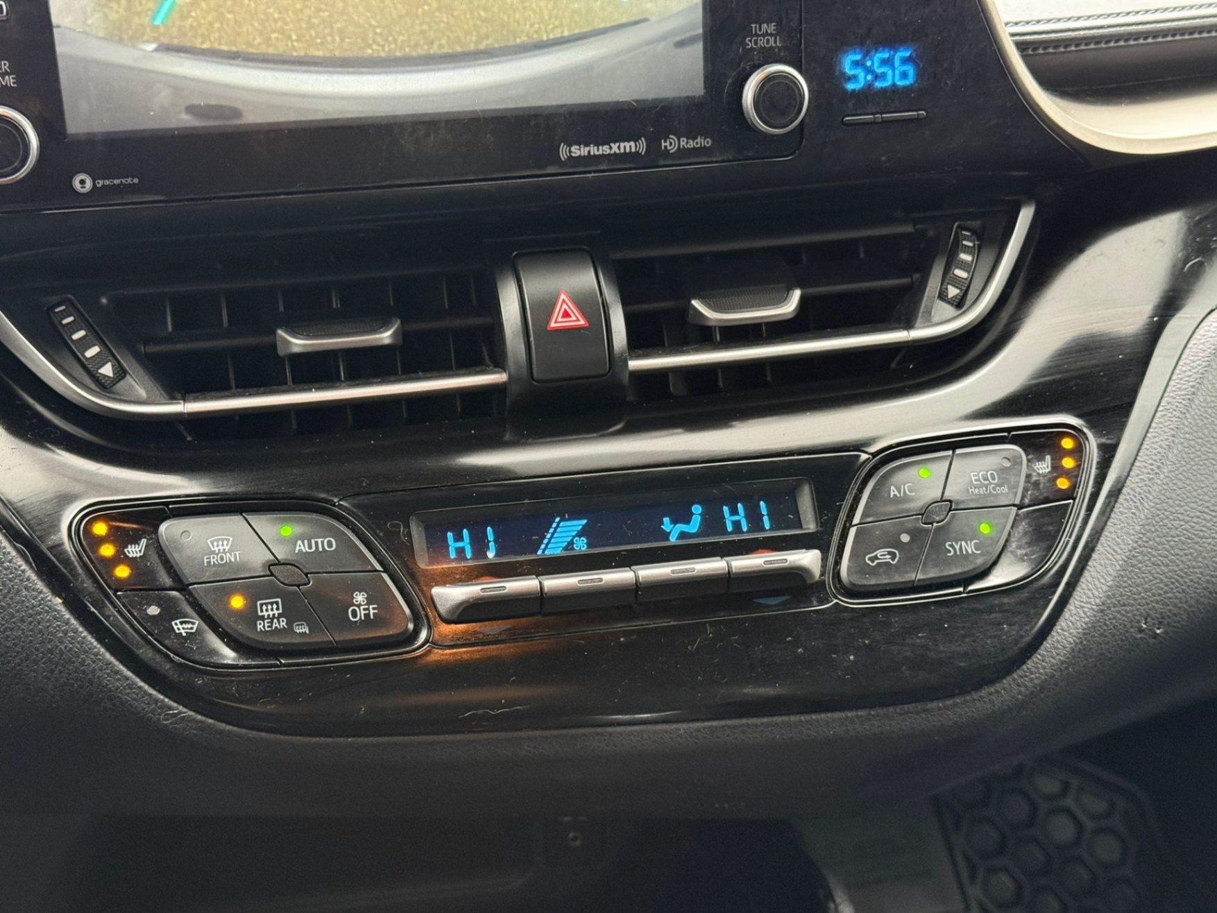 /gundhu/2019-Toyota-C-HR-6493067707631315.jpg