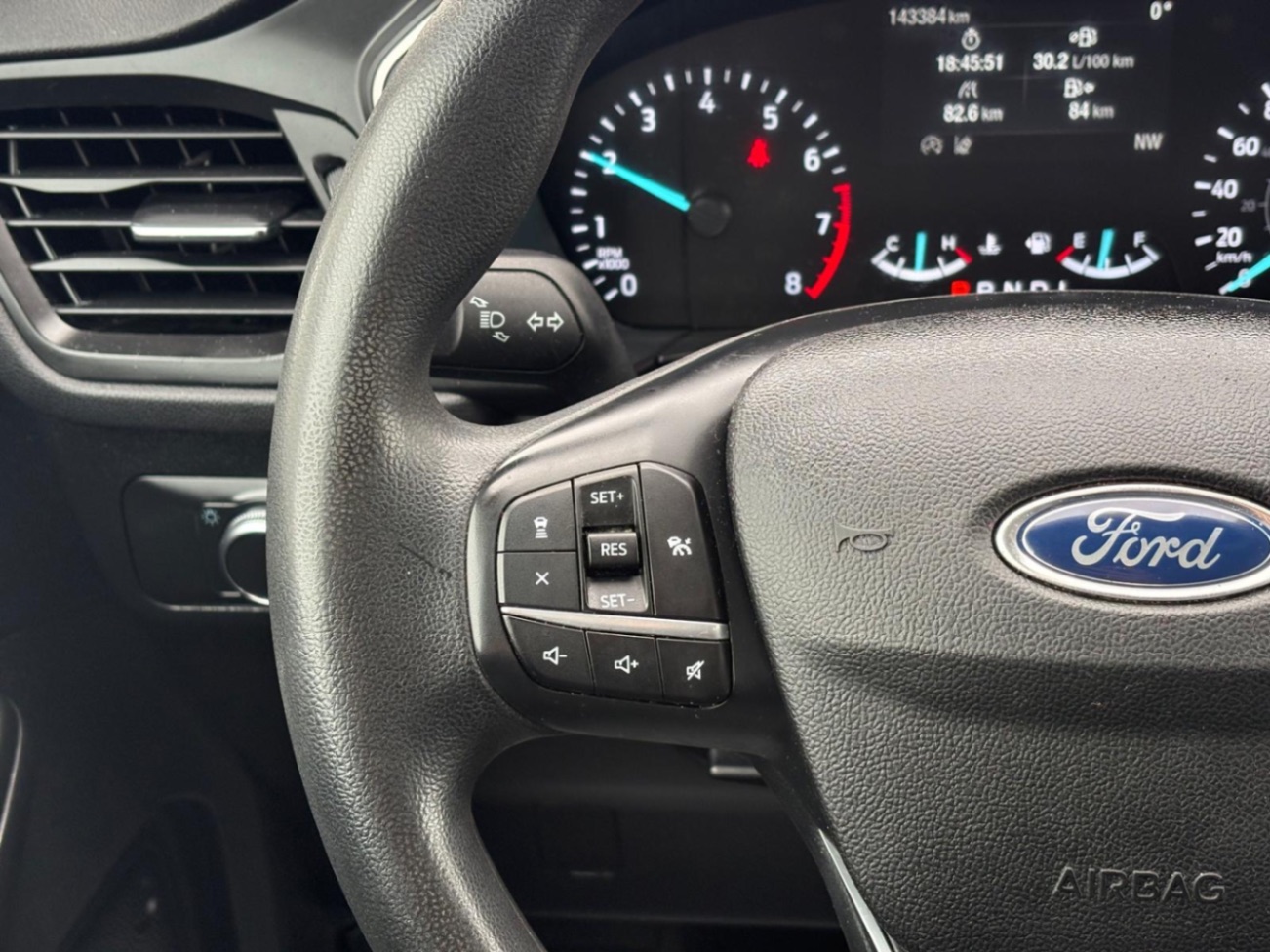 /gundhu/2020-Ford-Escape-32643540745798694.jpg